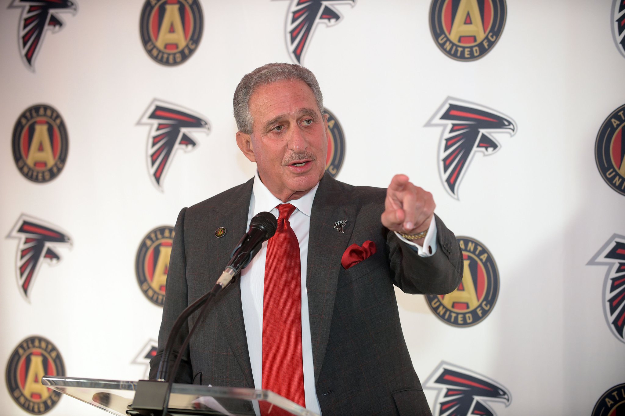 Atlanta Falcons owner Arthur Blank responds to Georgia's election