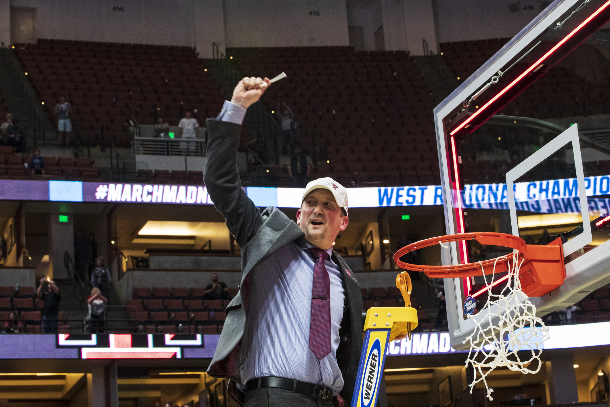 Amidst social distancing, Georgia Southern hires a basketball coach