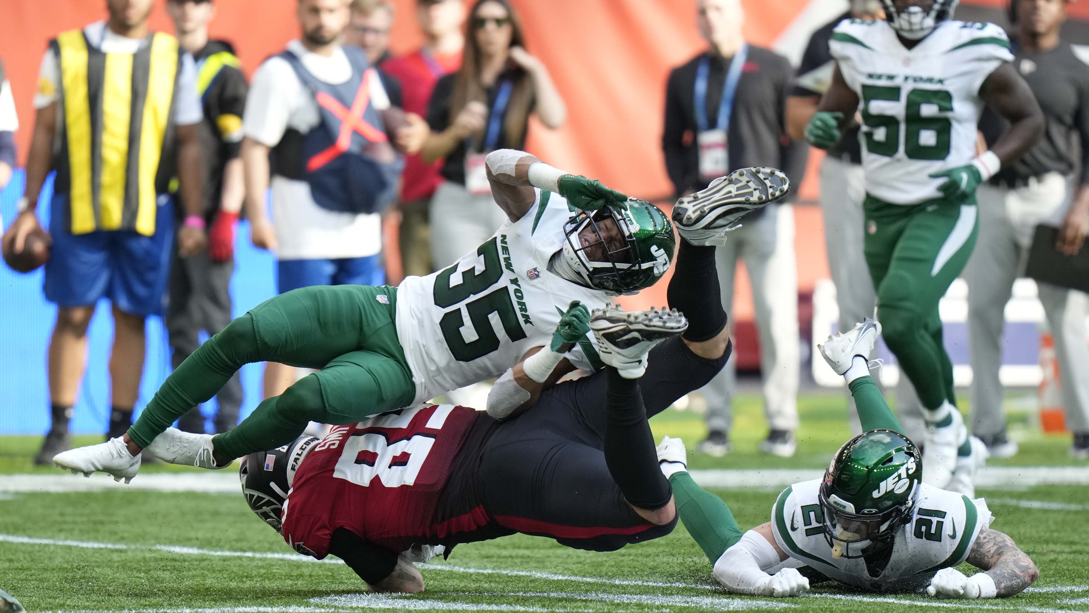 New York Jets defensive tackle Quinnen Williams vs. Atlanta Falcons wide  receiver Calvin Ridley