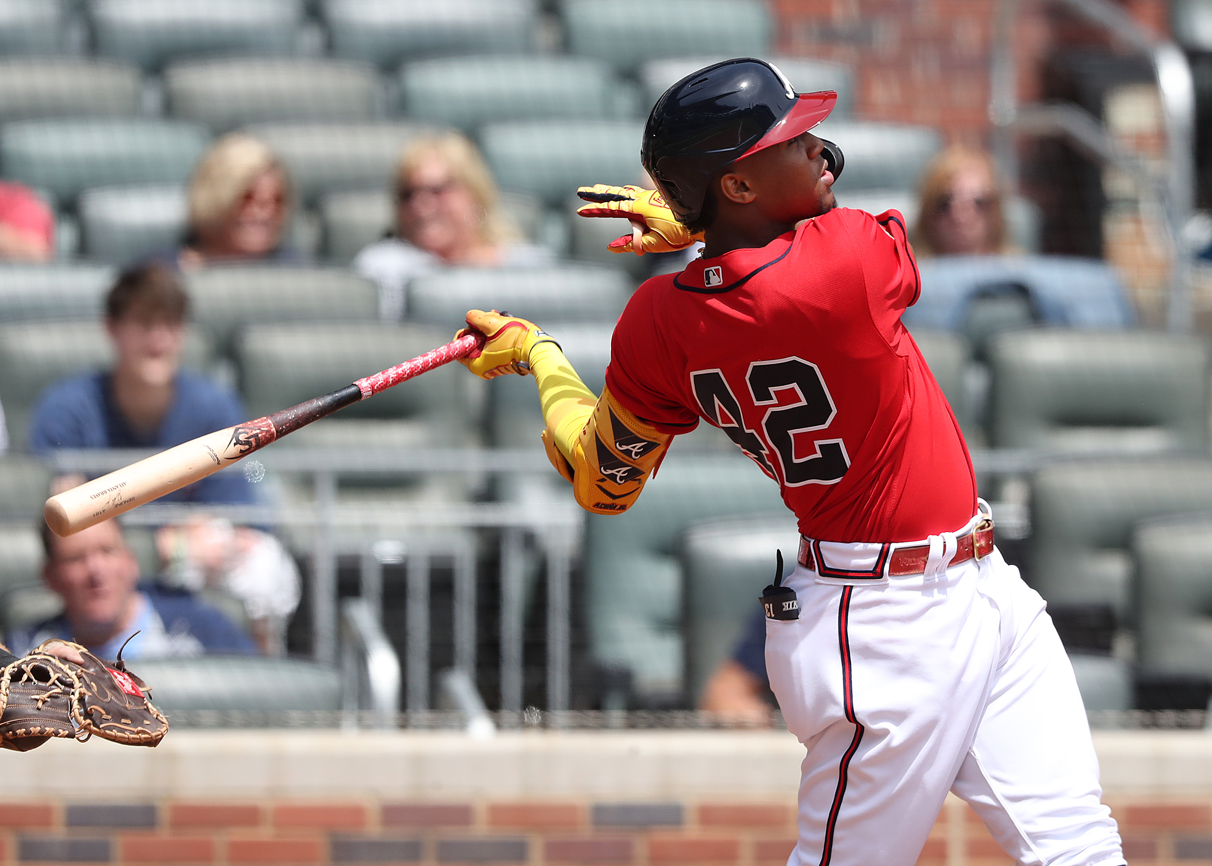 Photos: Braves defeat Marlins on Jackie Robinson Day