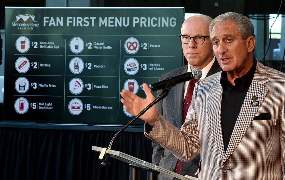 Behind Atlanta Falcons' low food prices at new stadium