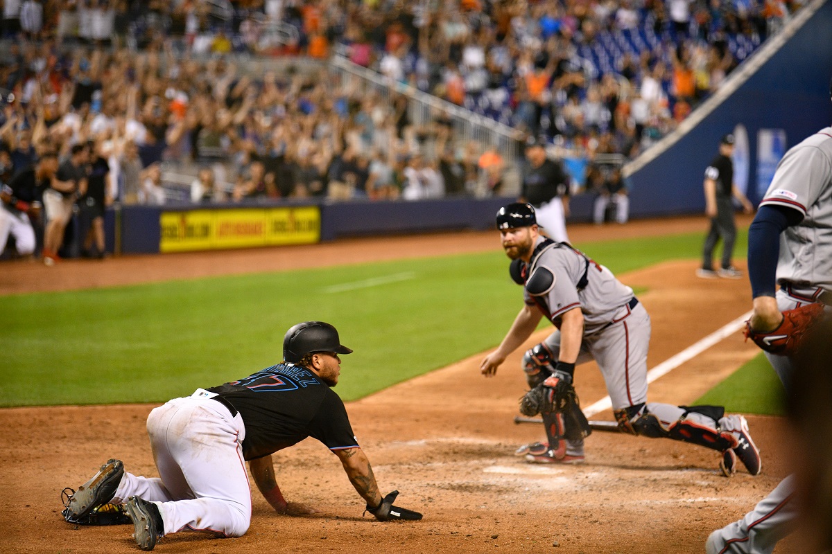 Martin Prado of the Atlanta Braves takes a lead against the