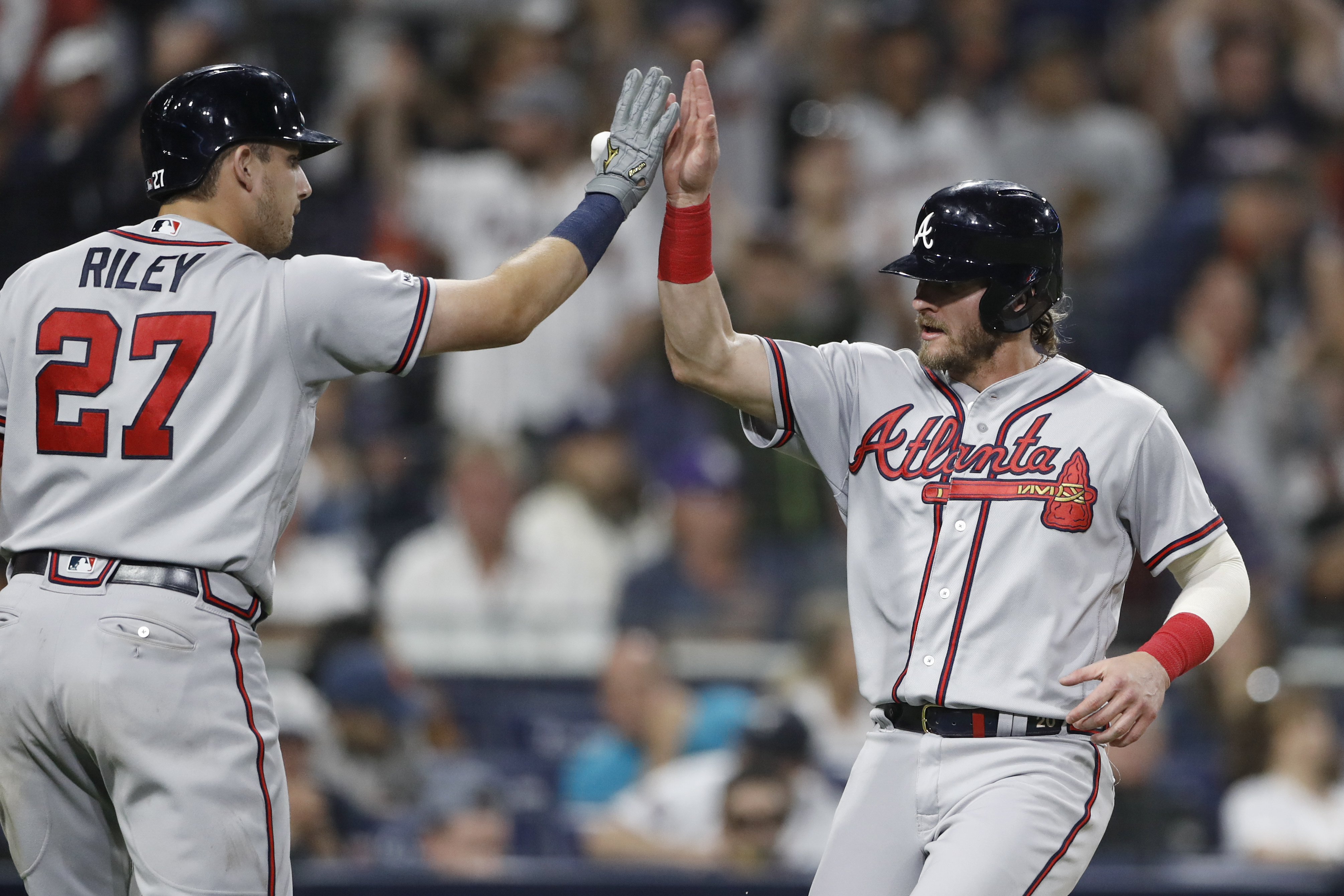 Josh Donaldson leading Braves' offensive onslaught