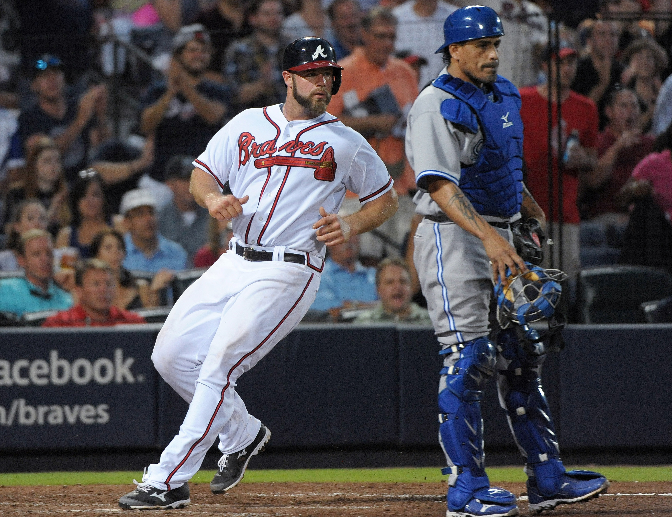 Atlanta Braves' Terry Pendleton hits a double down the right field