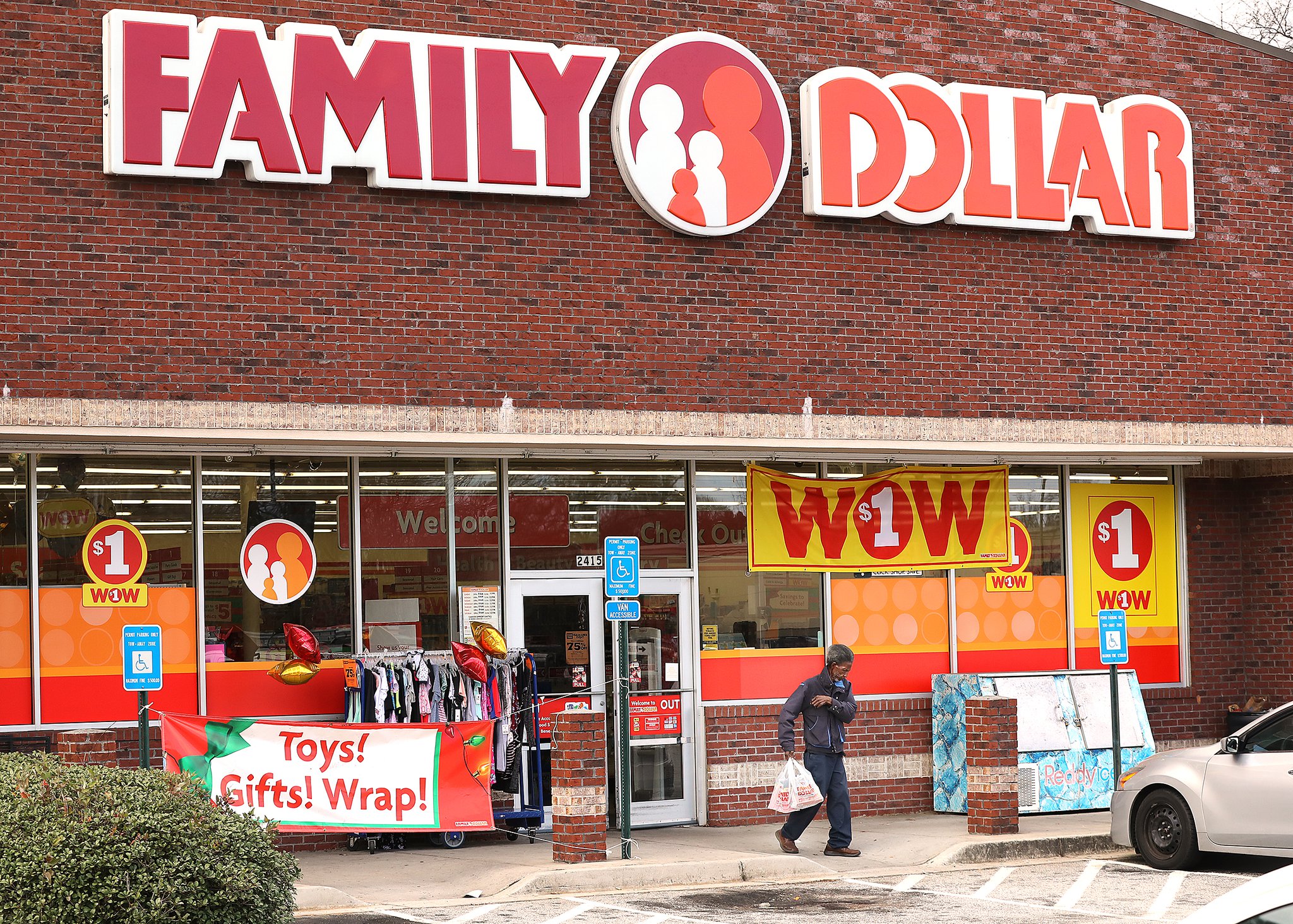 DeKalb County extends dollar store moratorium again