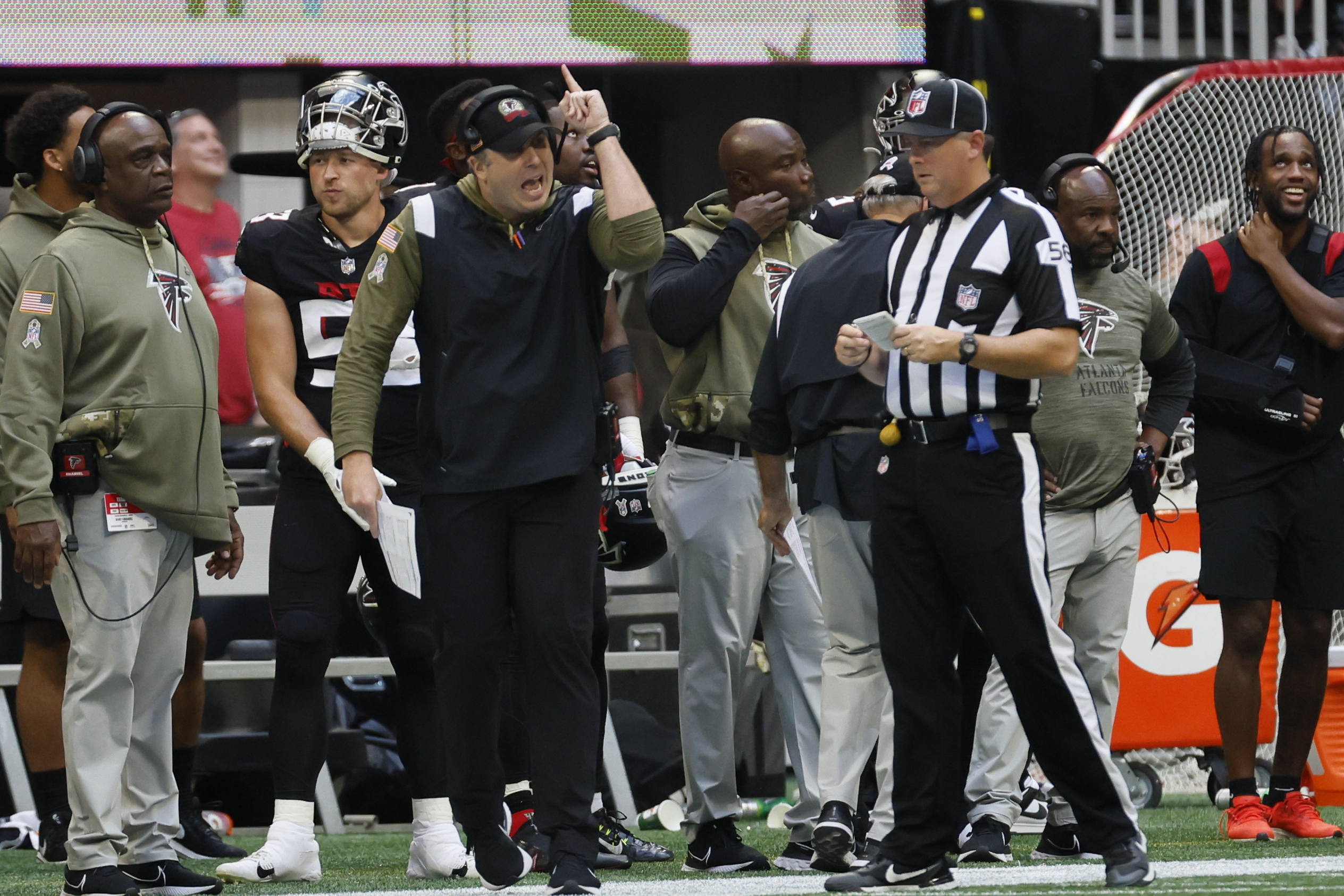 Falcons fizzle with Patterson on sideline late in game