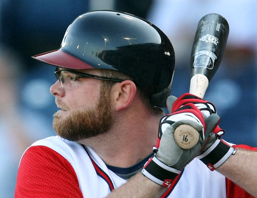 Inside Pitch: Braves C McCann to play in glasses