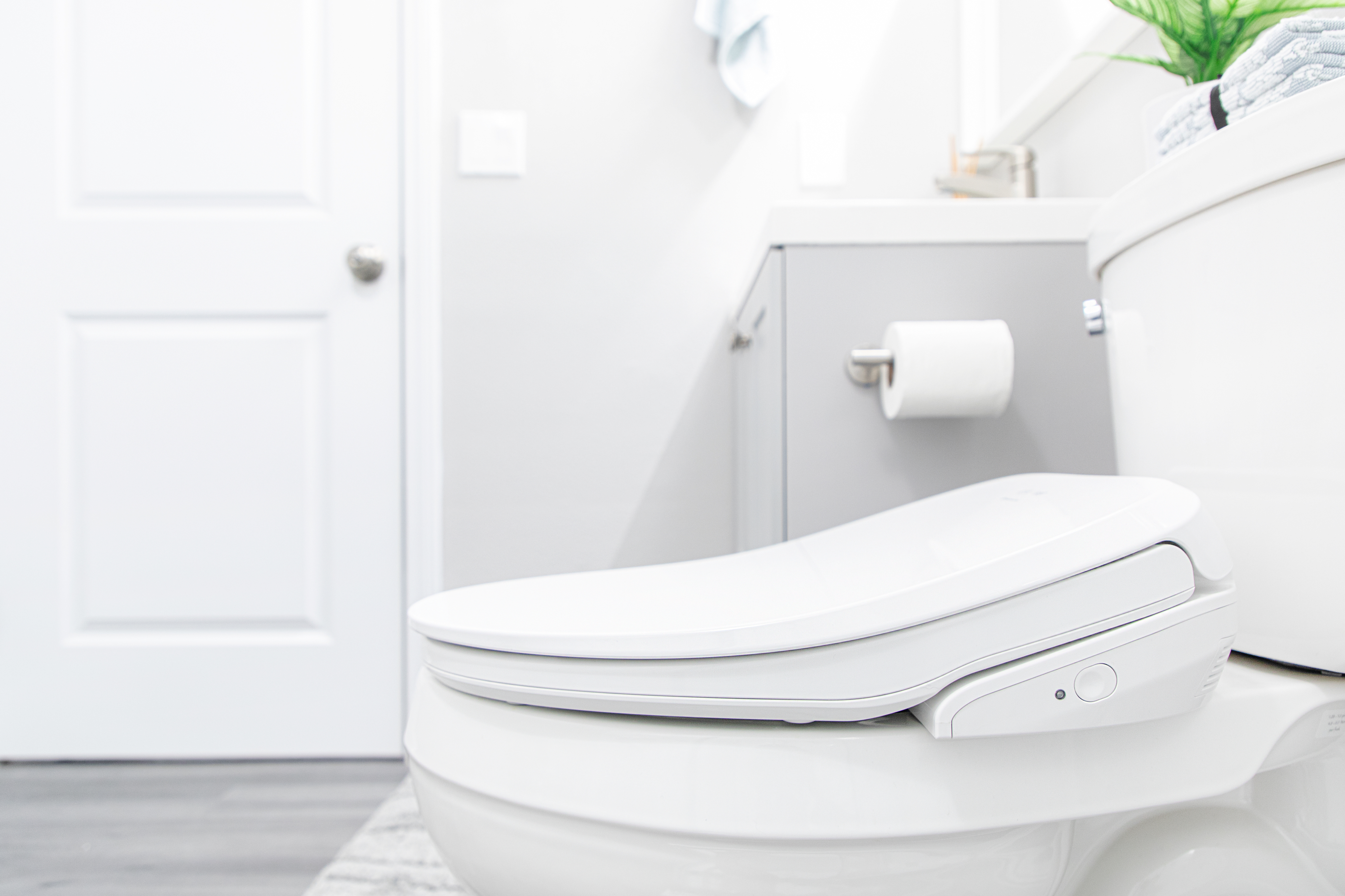 A bidet toilet seat cover from Fluidmaster can make going to the bathroom a cleaner experience. / Courtesy of Fluidmaster