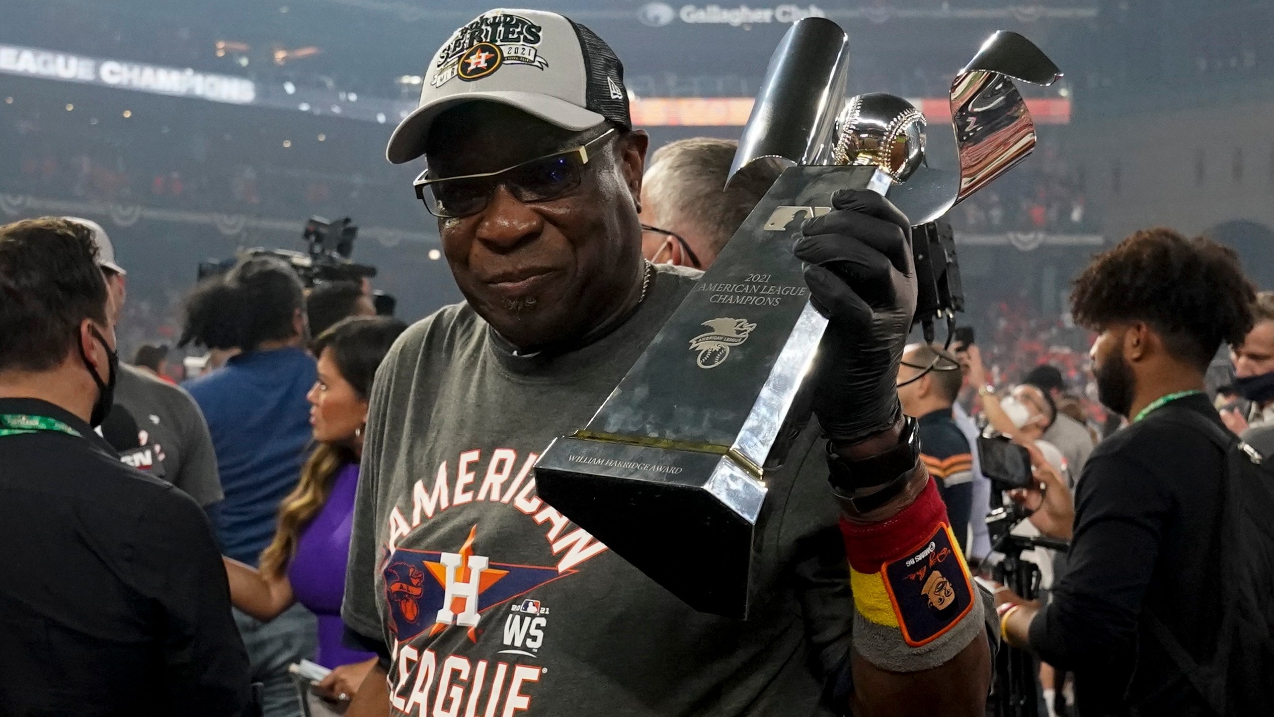 Dusty Baker Autographed Houston Astros Jersey with 2022 World