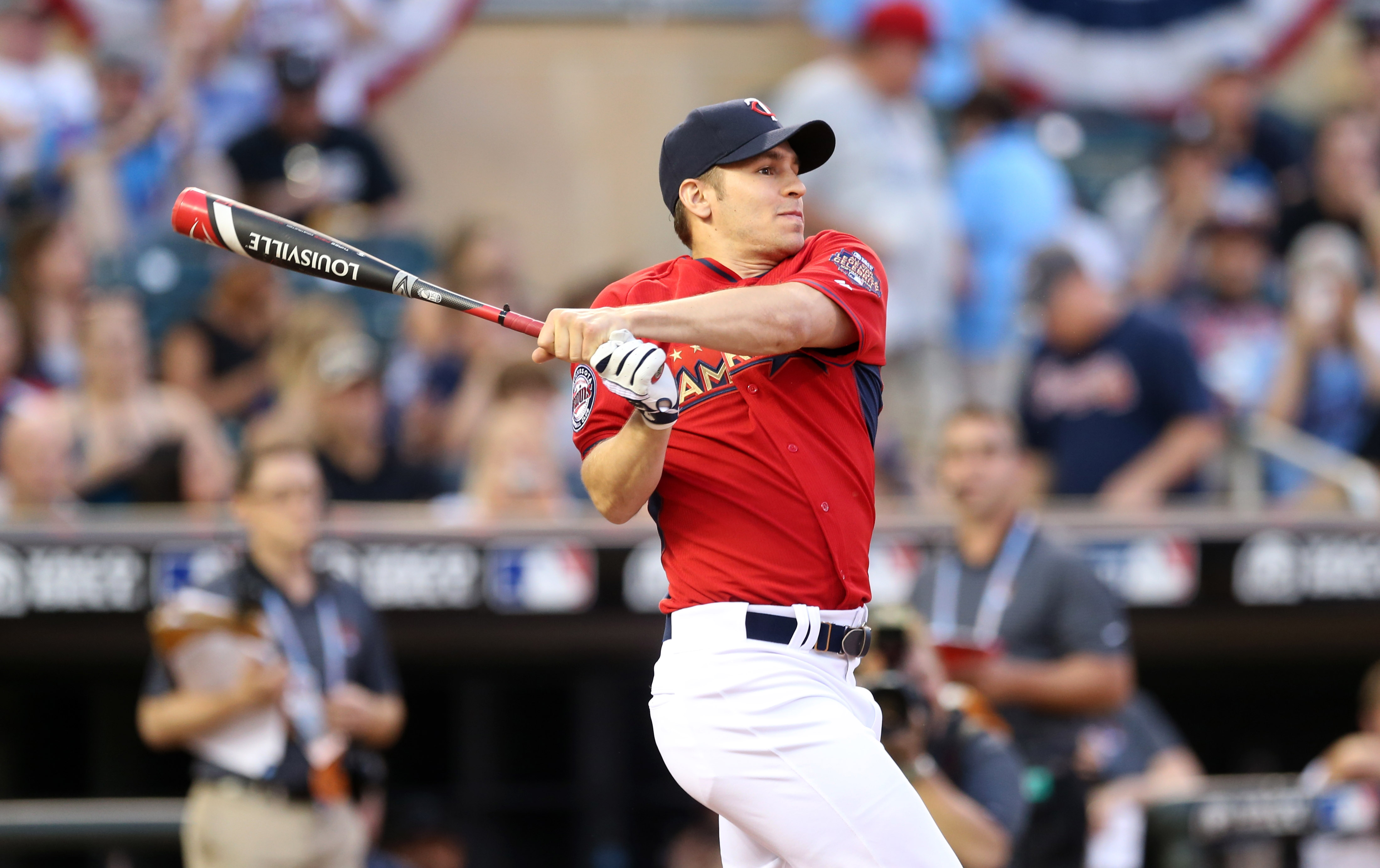 Photos: All-Star Legends & Celebrity Softball Game 2014