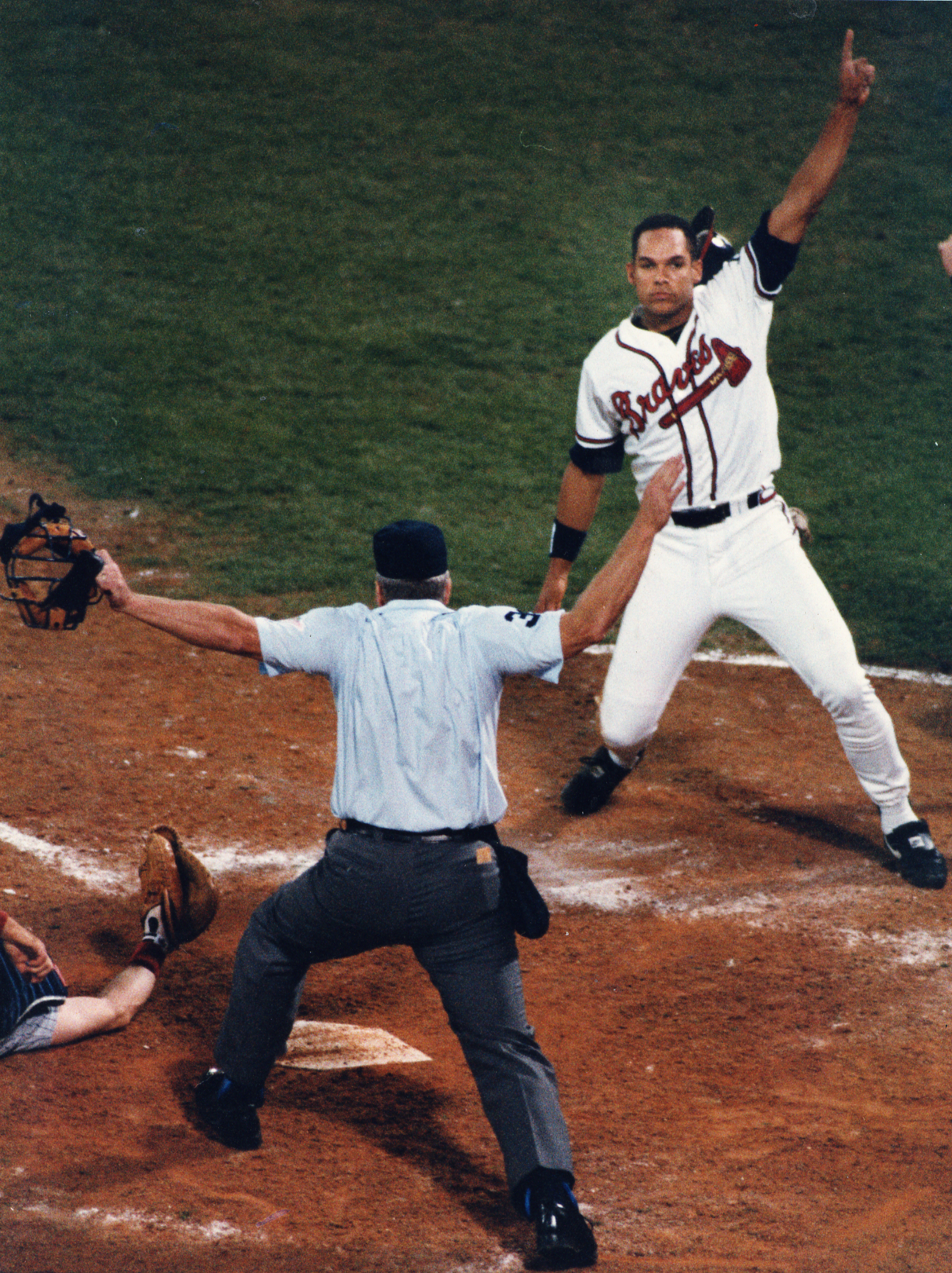 Braves Flashback: David Justice goes from hated to hero in one