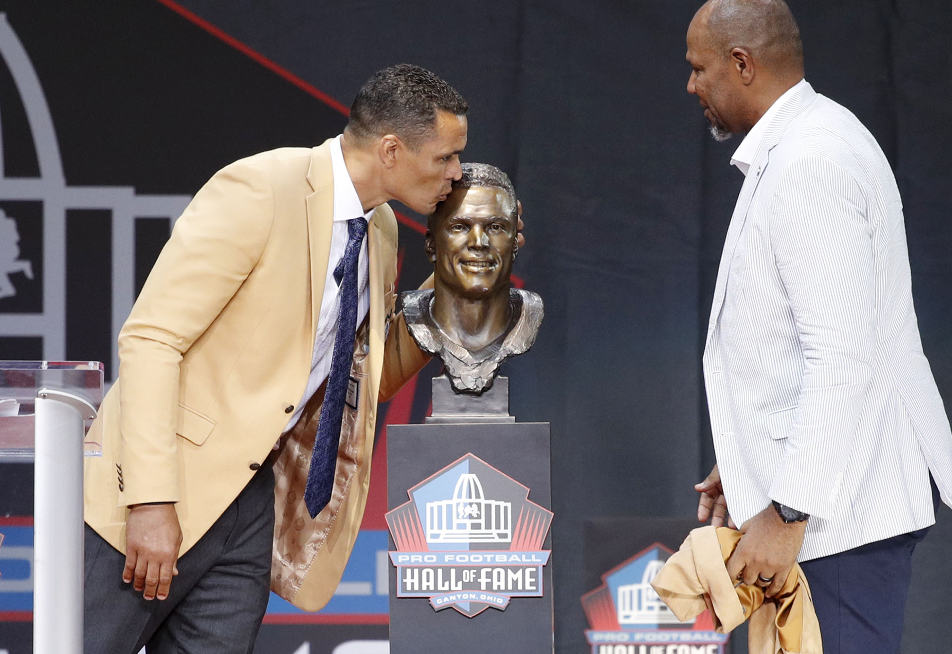 Tony Gonzalez's Pro Football Hall of Fame enshrinement weekend