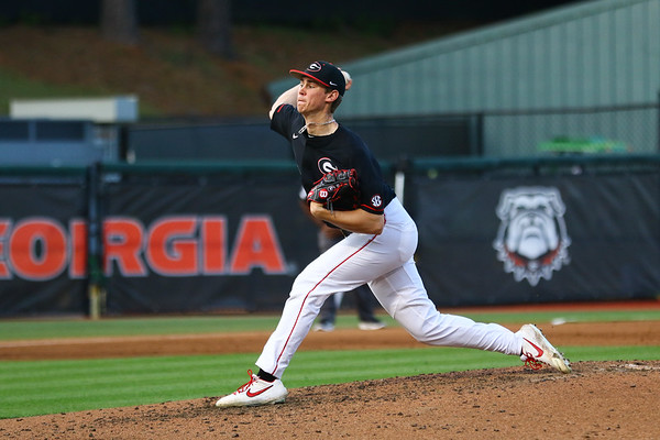 Schunk Earns John Olerud Two-Way Player of the Year Award