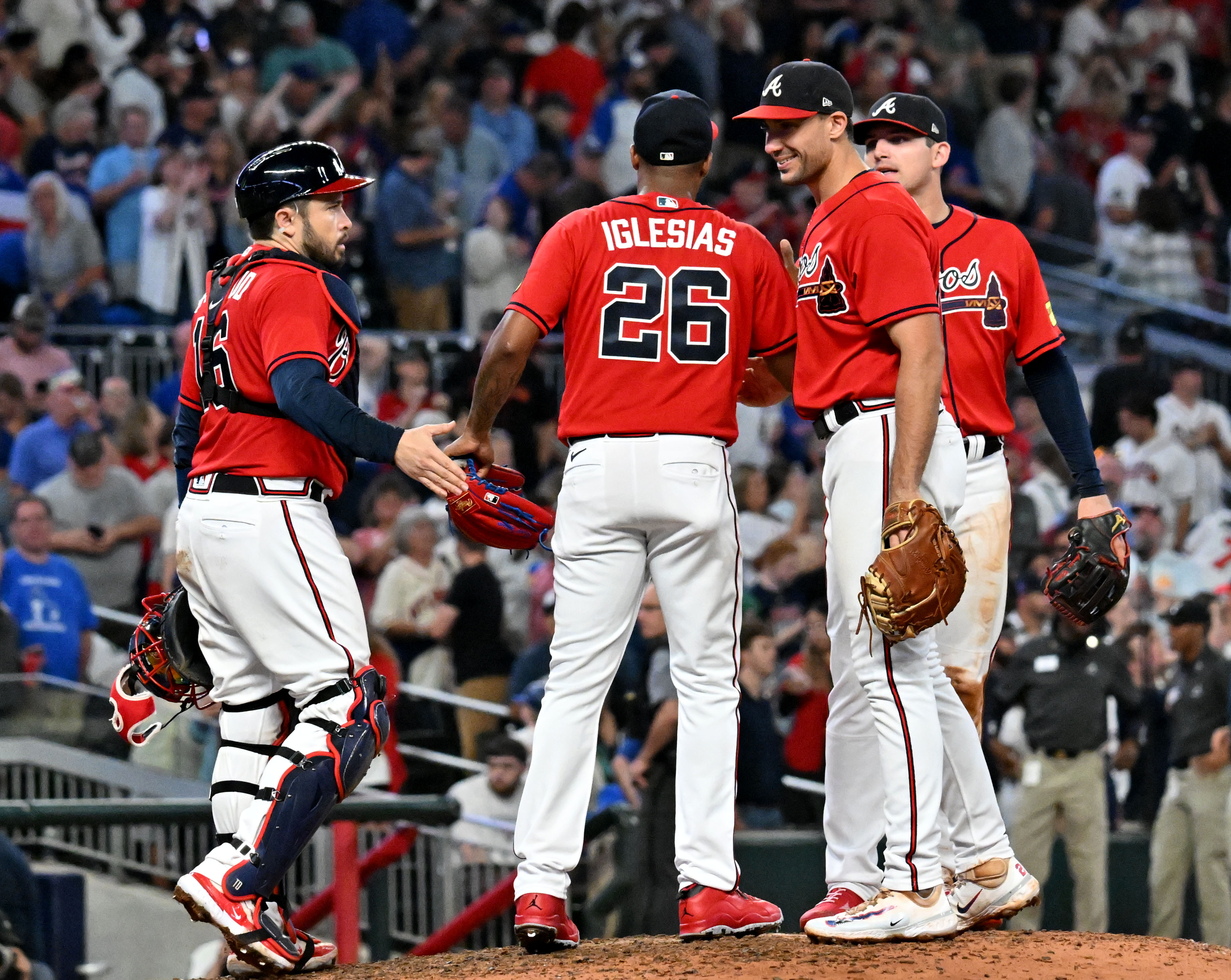 Atlanta Braves on X: BACK-TO-BACK-TO-BACK-TO-BACK-TO-BACK! The Atlanta  Braves are 2022 National League East Champions! #ForTheA   / X