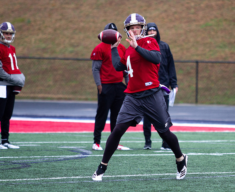 Former Don Bosco star Matt Simms is back in pro football