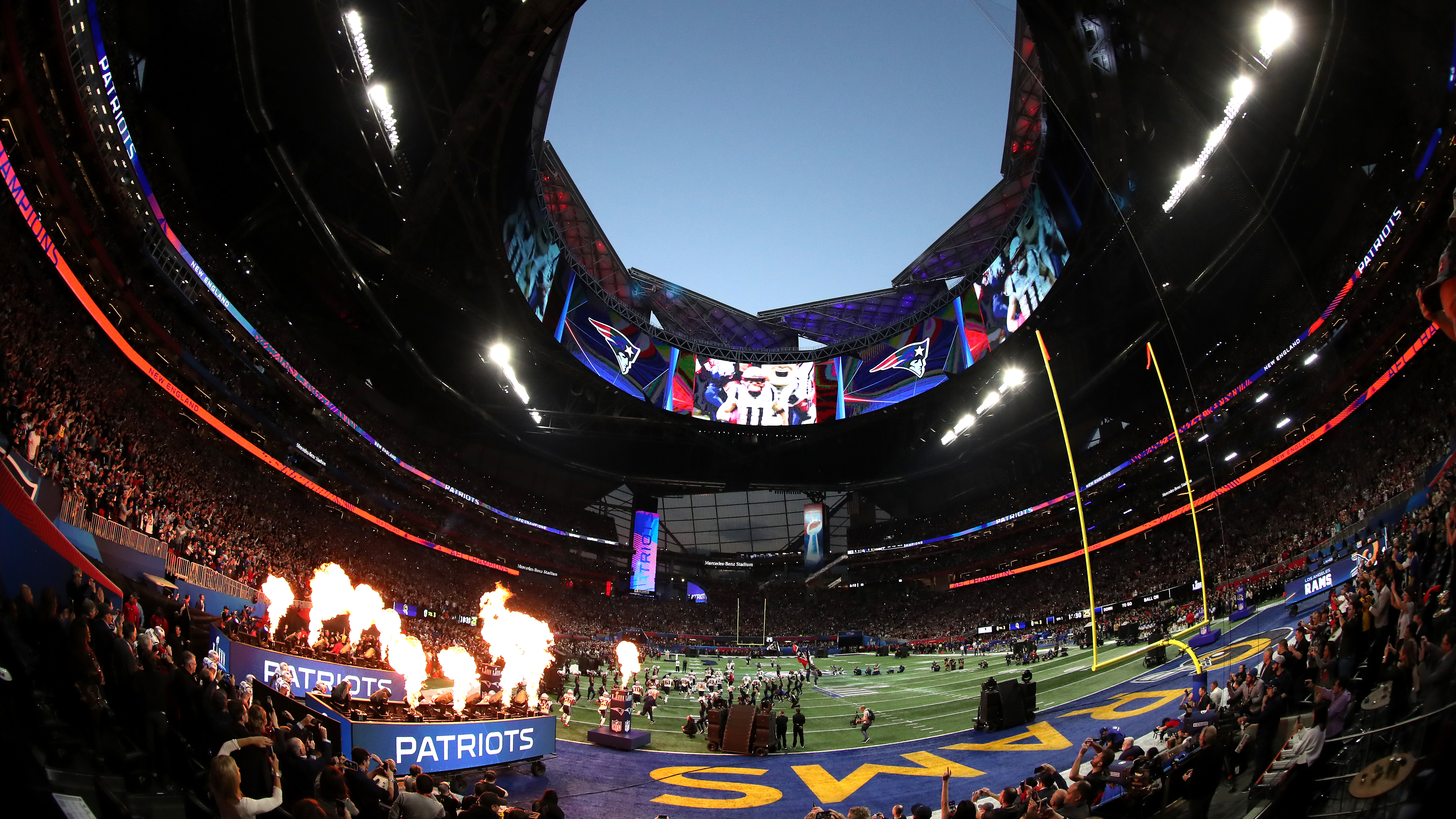 Roof open or closed for Super Bowl?