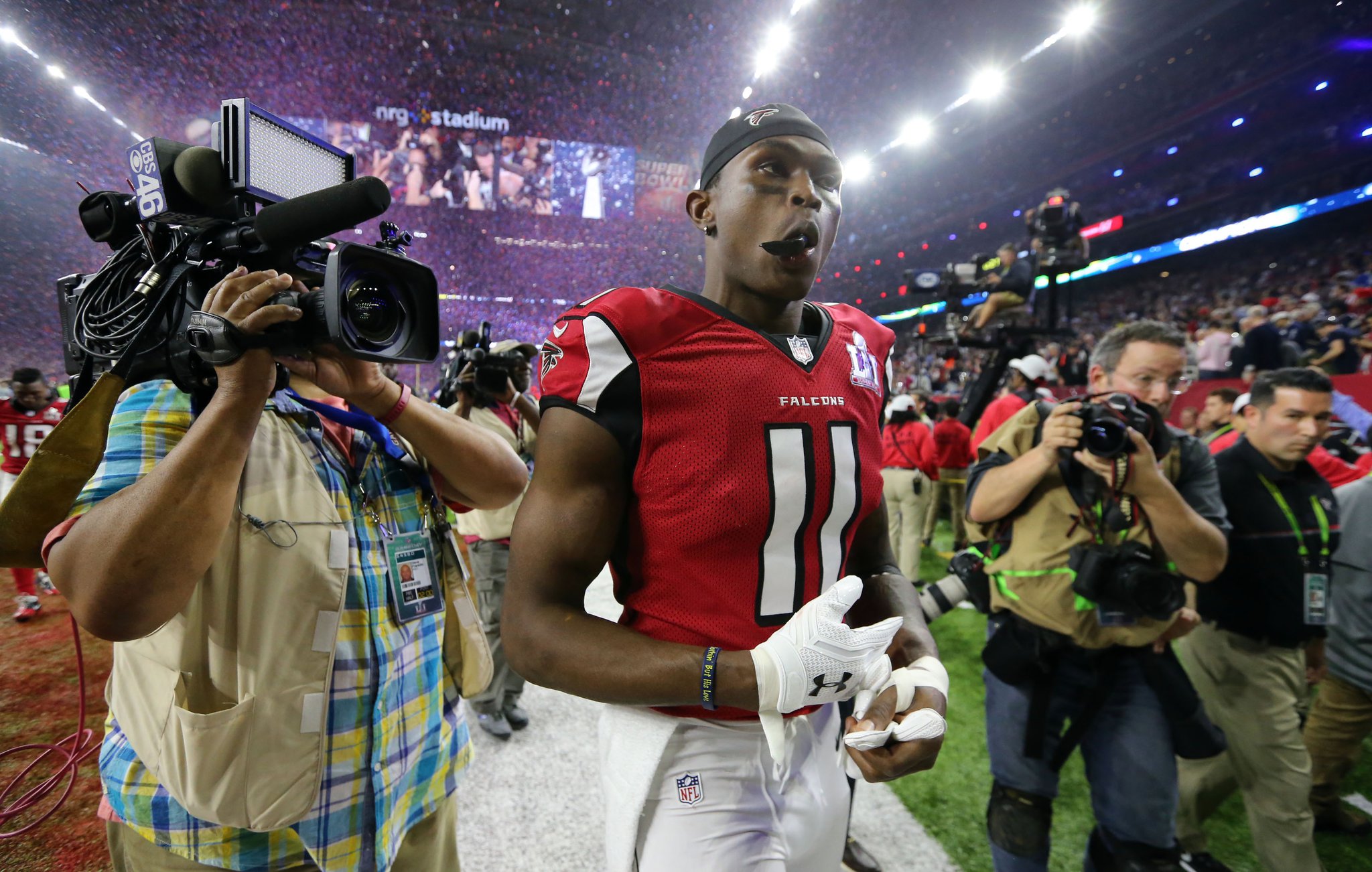 Falcons WR Julio Jones sitting out of voluntary team workouts - The  Falcoholic