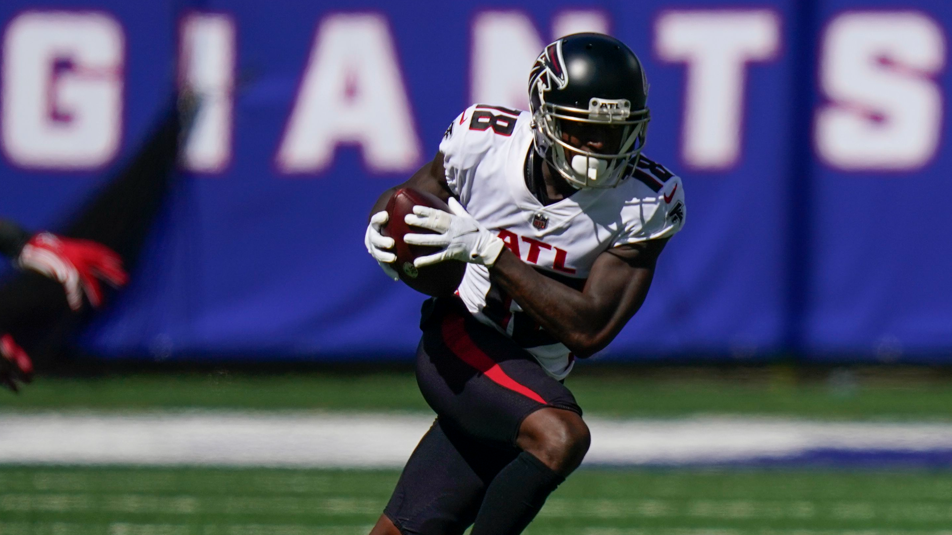 Washington Football Team running back Jaret Patterson (32) runs the ball  against the New York Giants during the second quarter of an NFL football  game, Sunday, Jan. 9, 2022, in East Rutherford