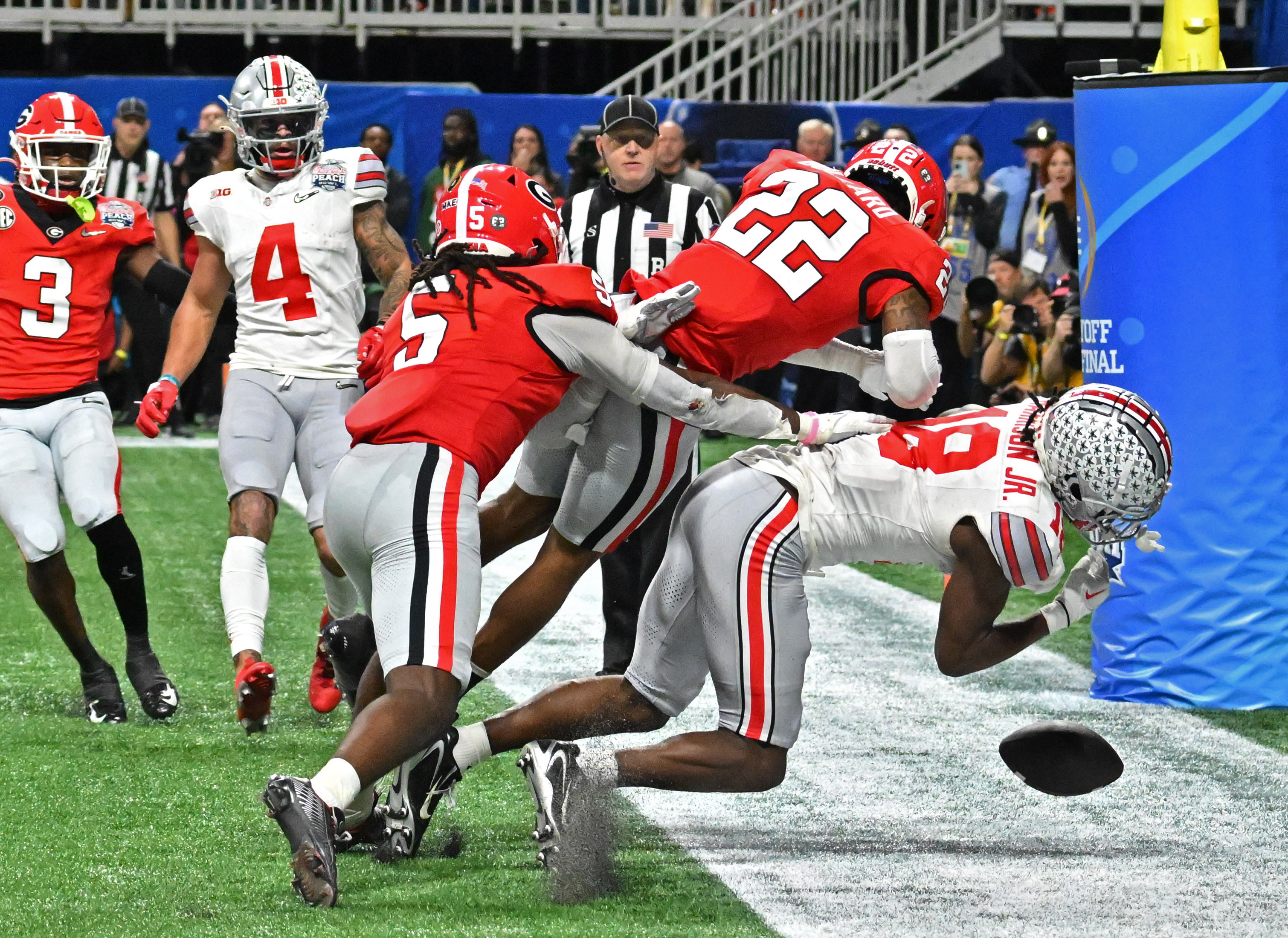 Georgia survives Ohio State in Peach Bowl to reach national title game