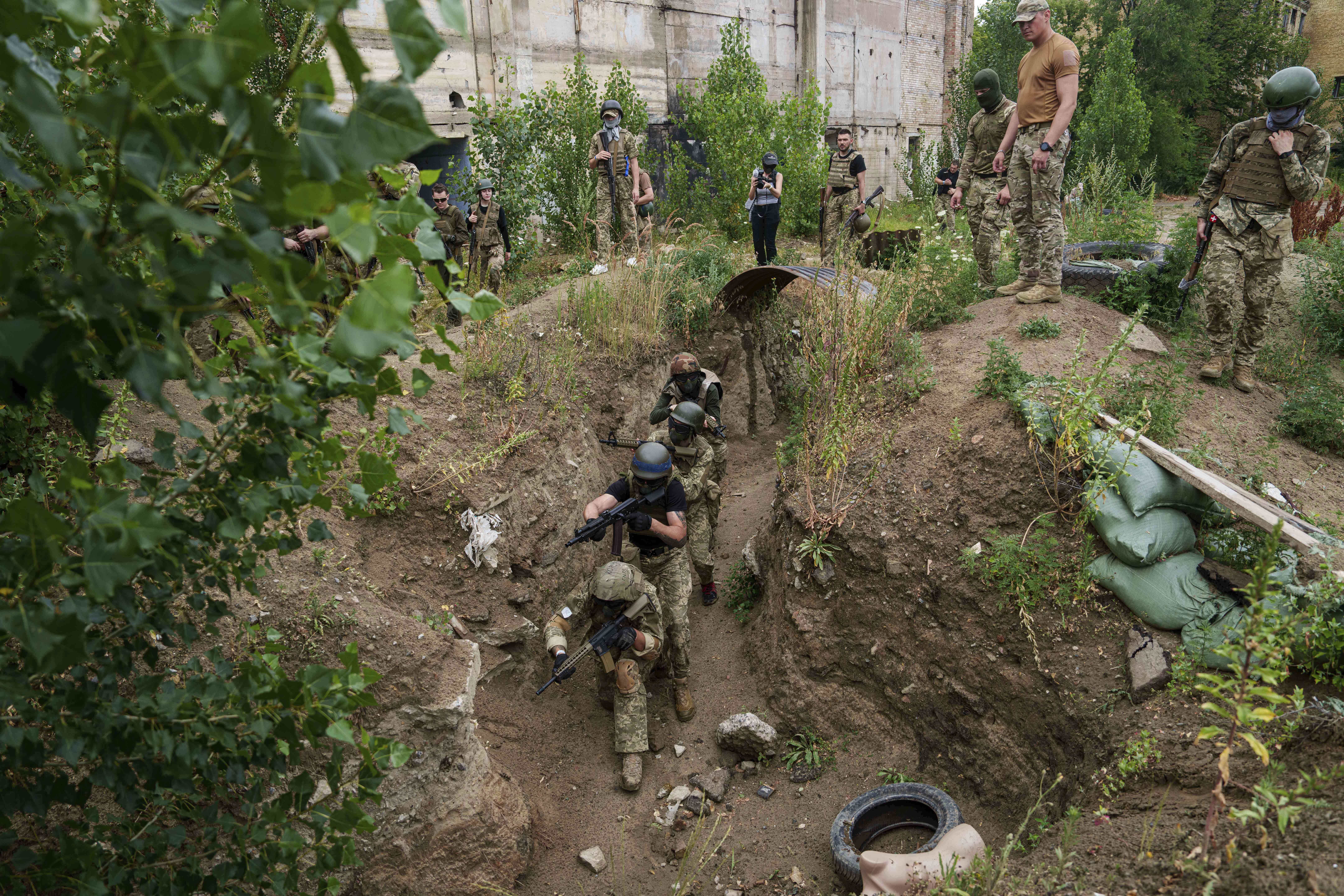 Ukraine to boost local arms production to 50% of needs within 6 months