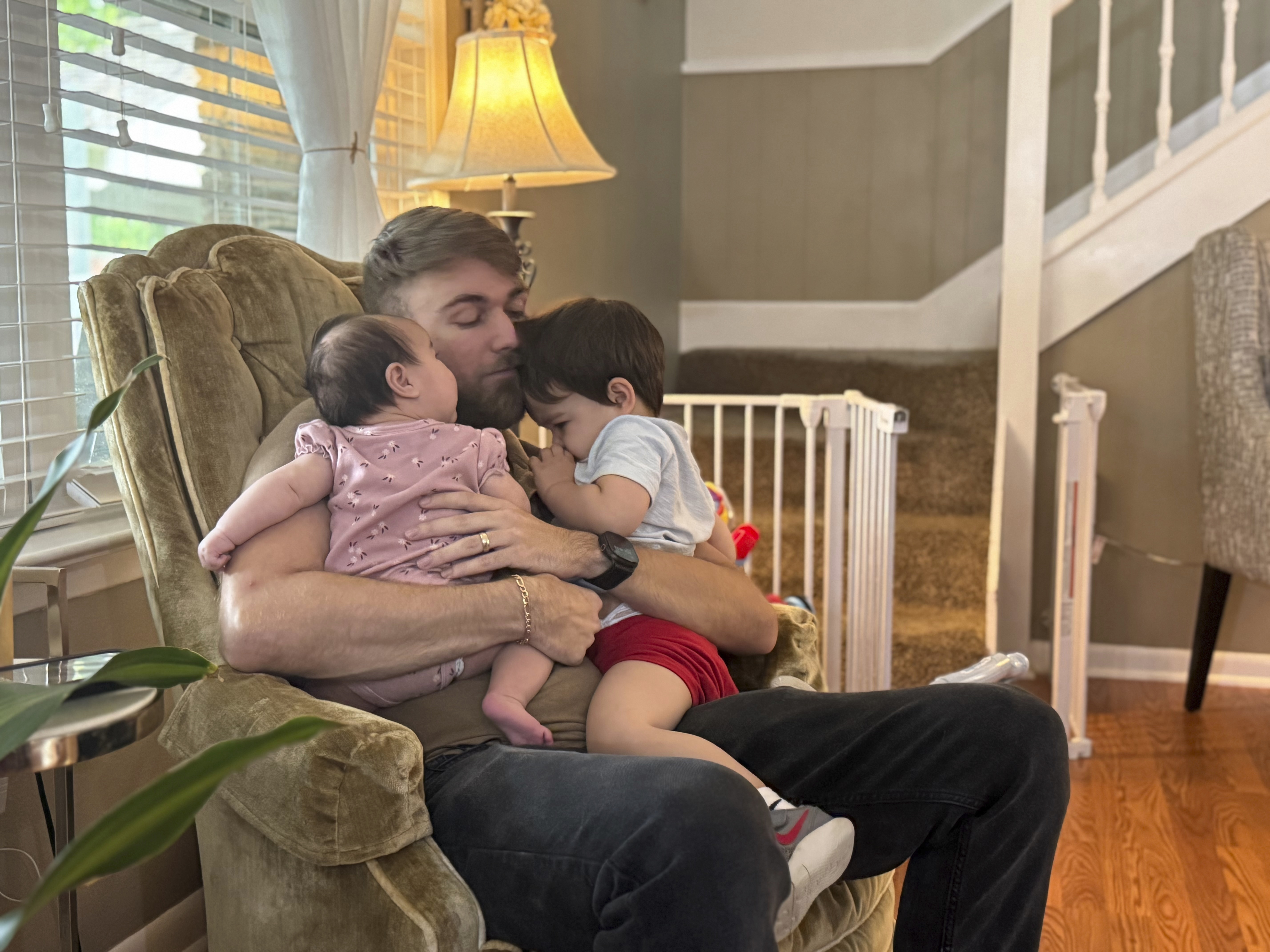 Mexican national married to Marine vet seeks release from ICE custody