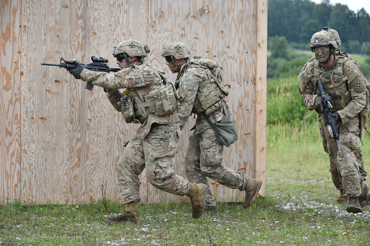 Bill seeks to raise fitness standards for Army close combat forces