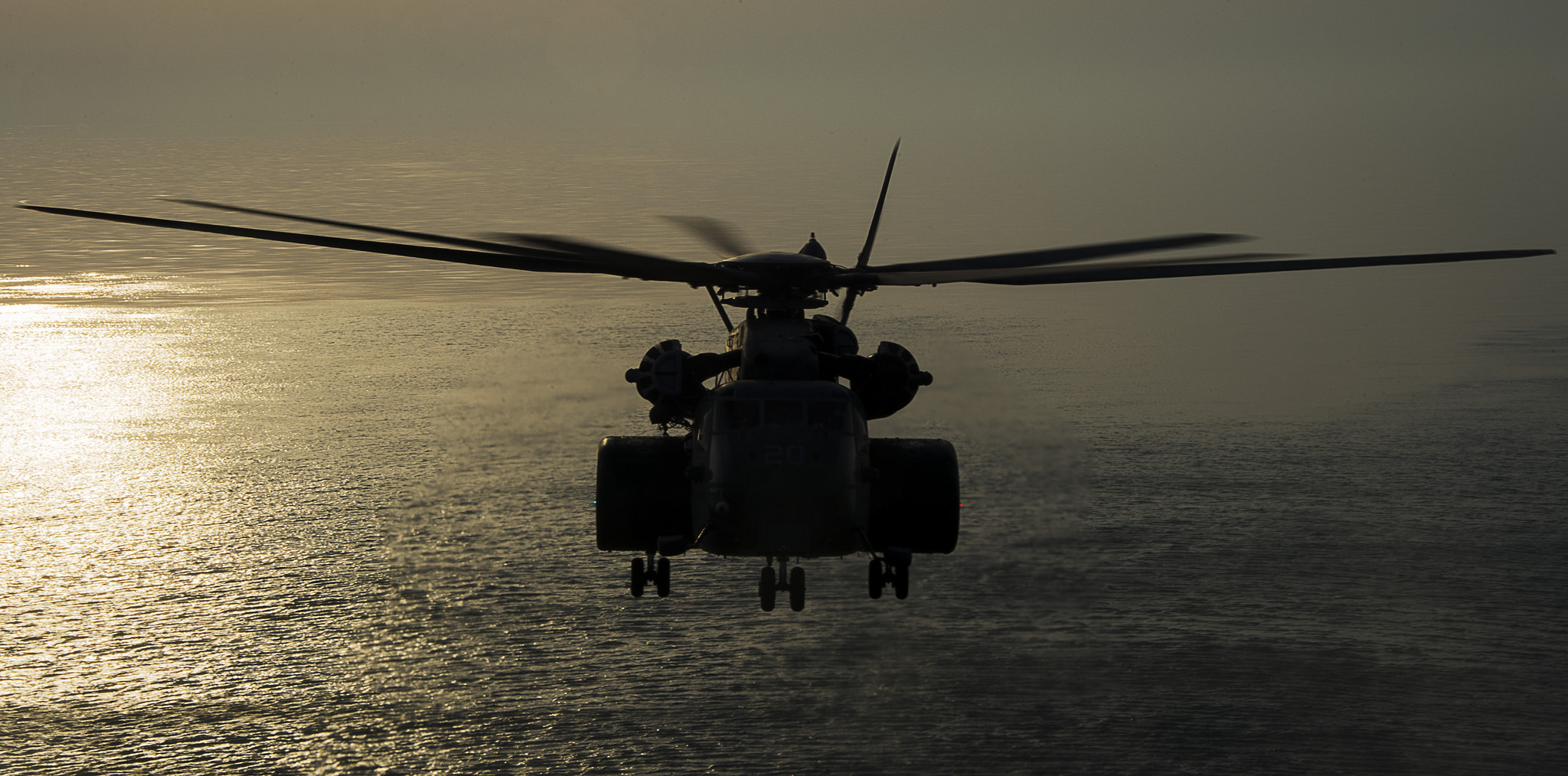 Sikorsky reaches settlement over fatal '14 Navy helicopter crash, image size:2048x1014