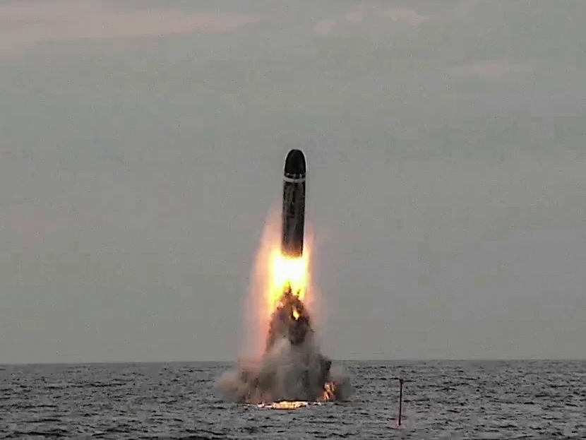 France fires upgraded nuclear-capable missile from submarine for first time