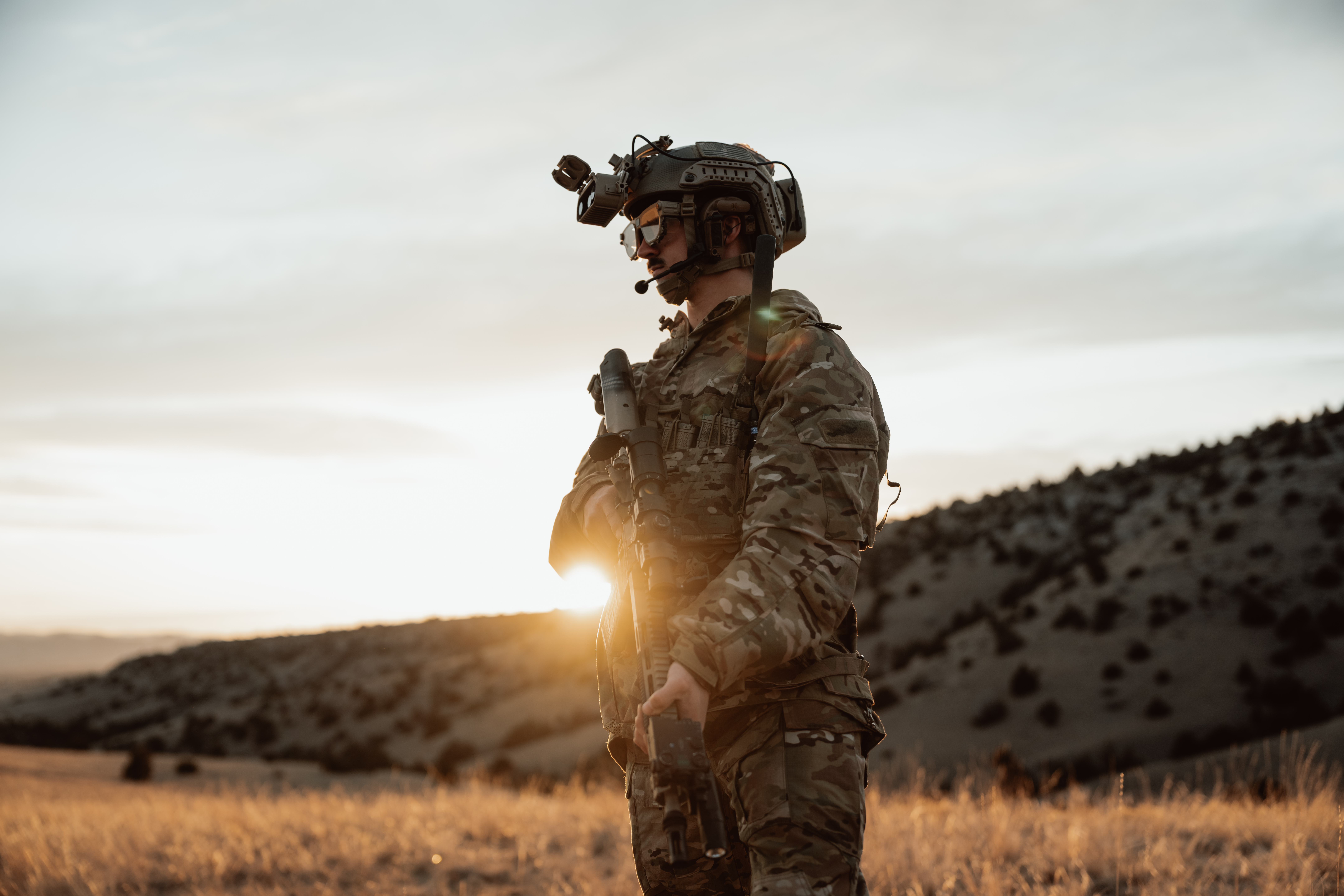 Startup wants US soldiers to command AI agents through its smart glasses