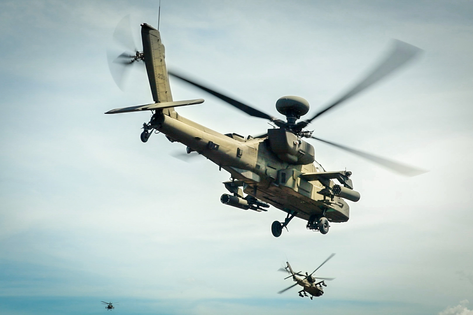 Army Considers Civilian Contractors for Rotary-Wing Pilot Training