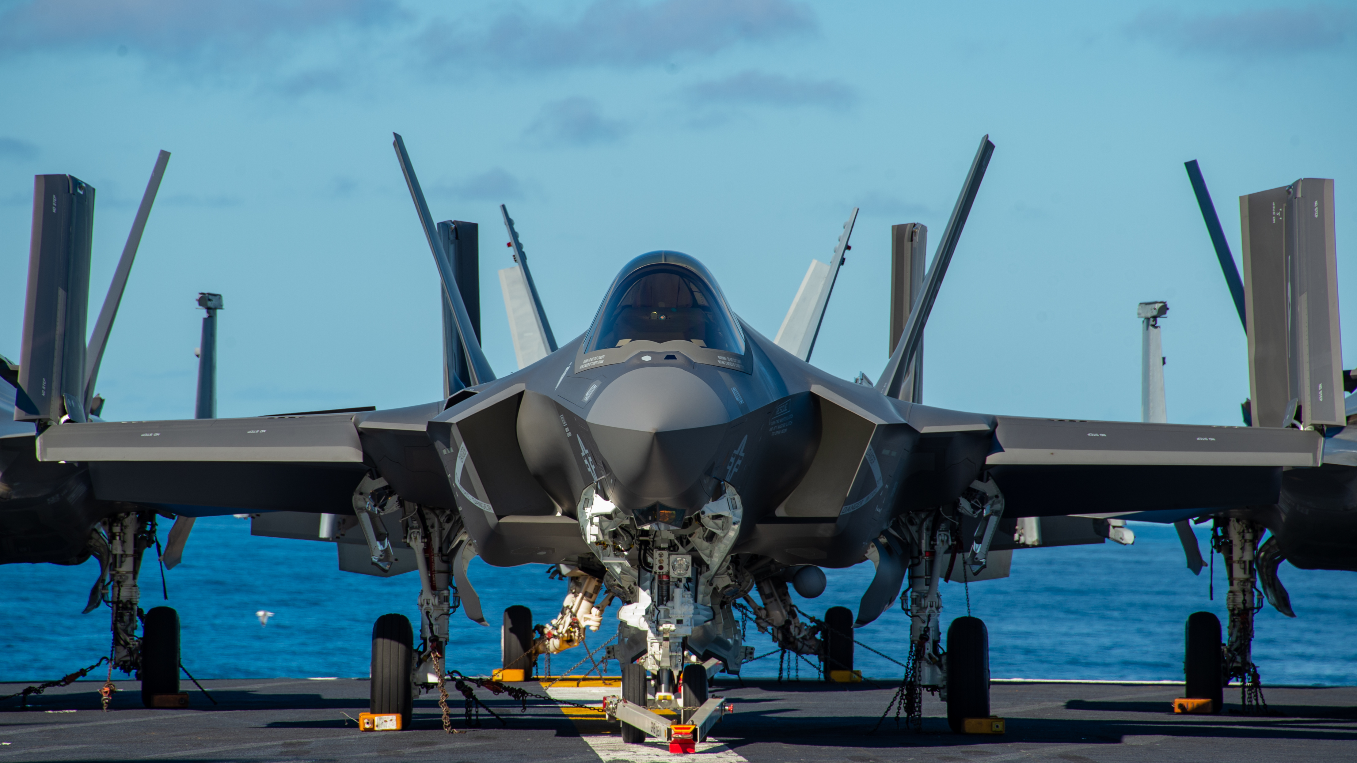 Pentagon halts deliveries of F-35 fighter jets after discovering a component manufactured in China