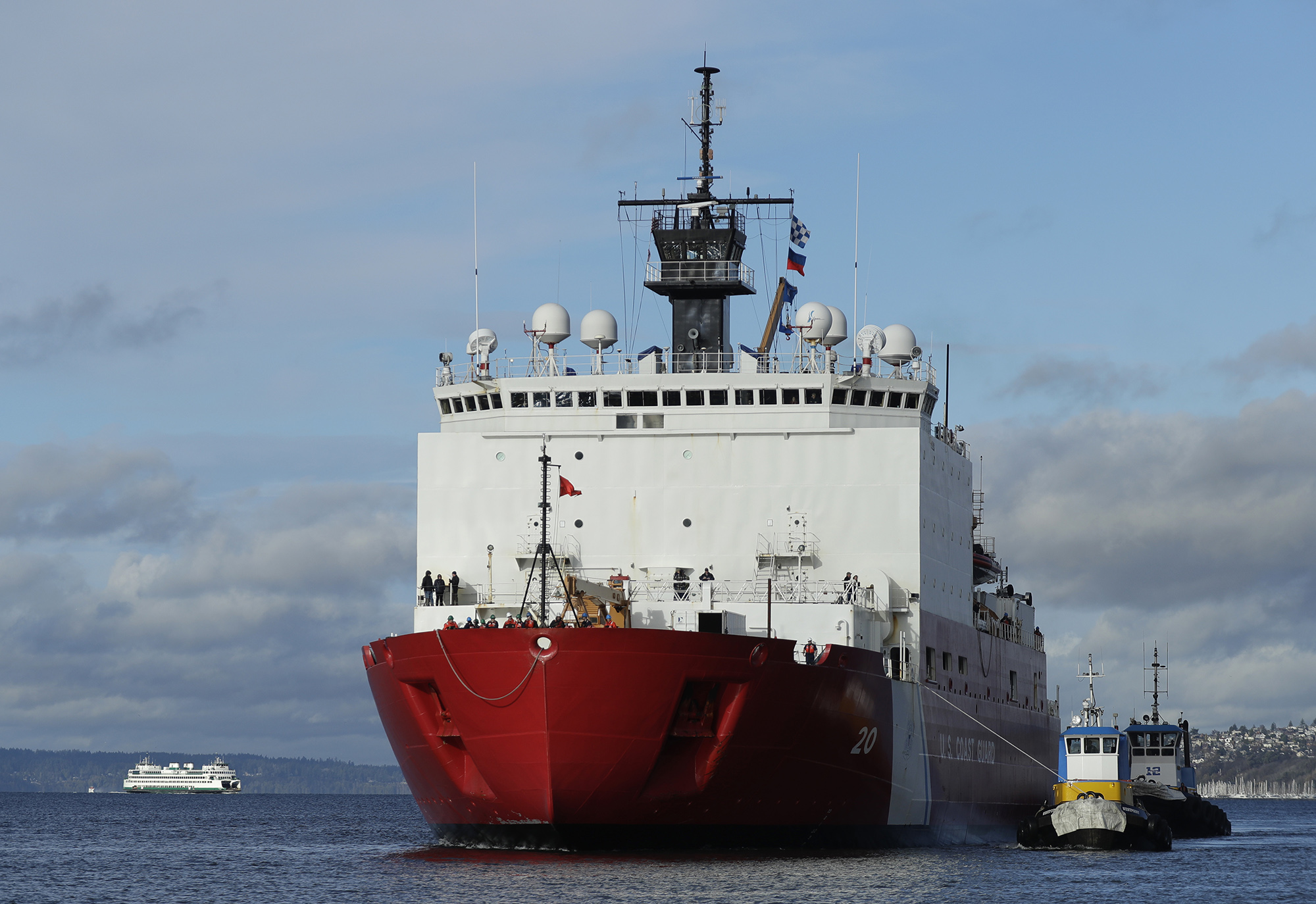 Coast Guard icebreaker Healy towed to Washington after engine failure