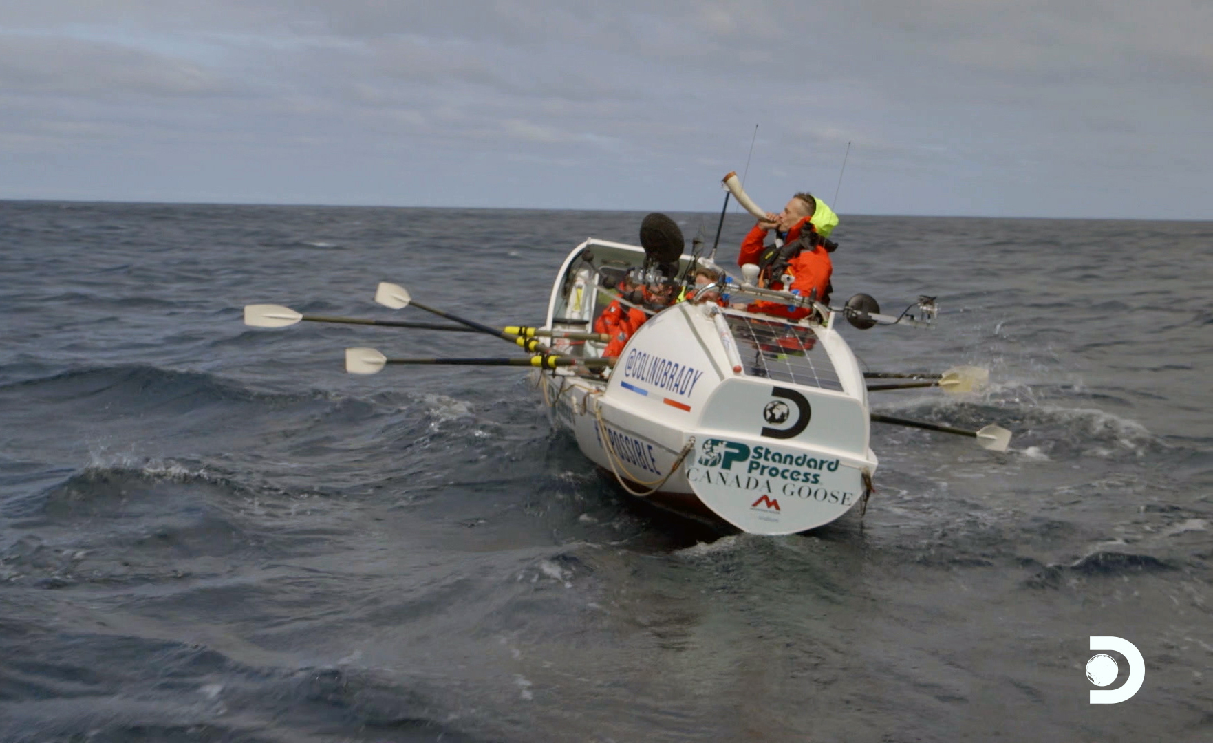 Men cross perilous Drake Passage unassisted