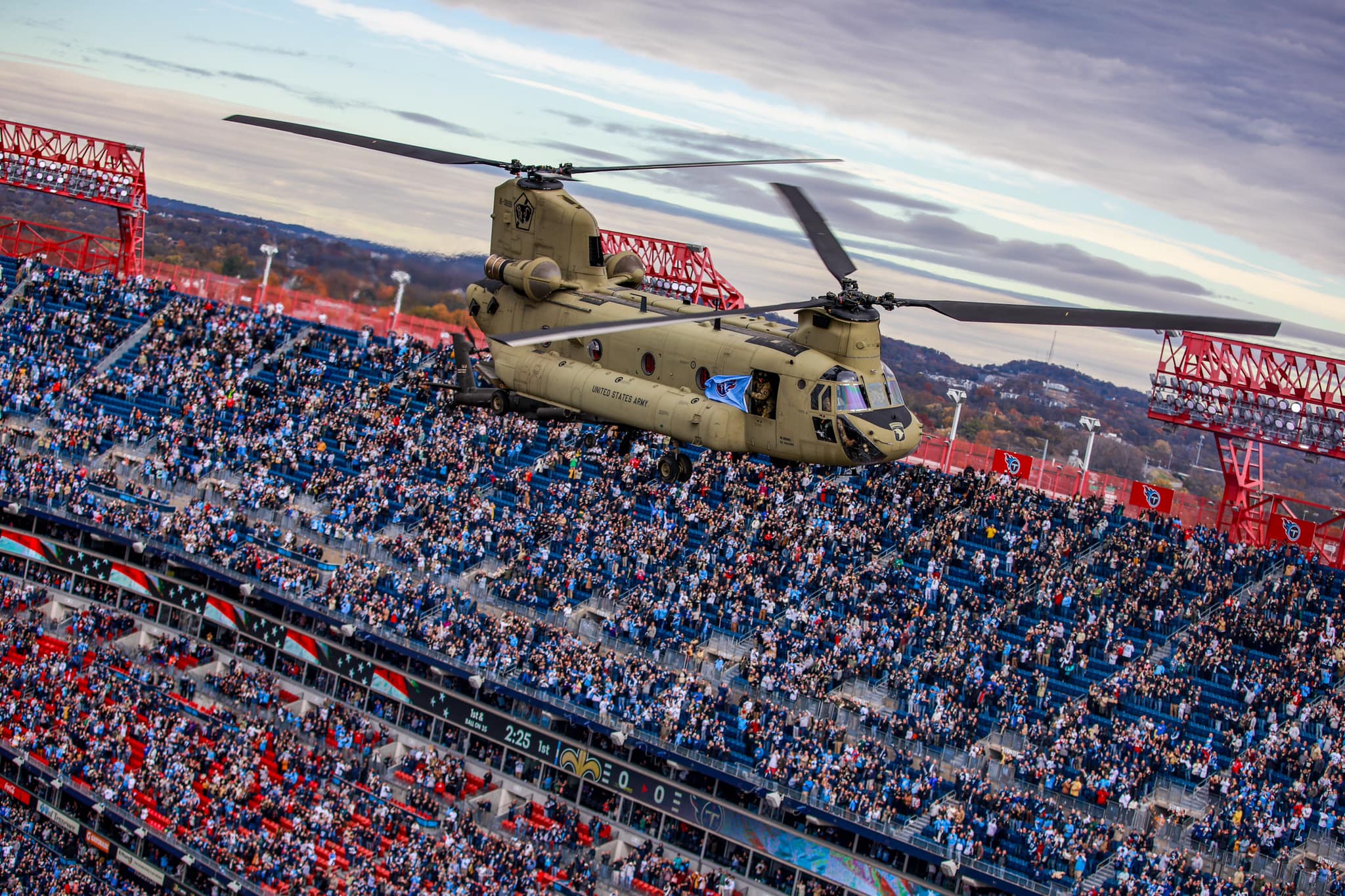 Army launches inquiry into startling NFL game flyover by Fort