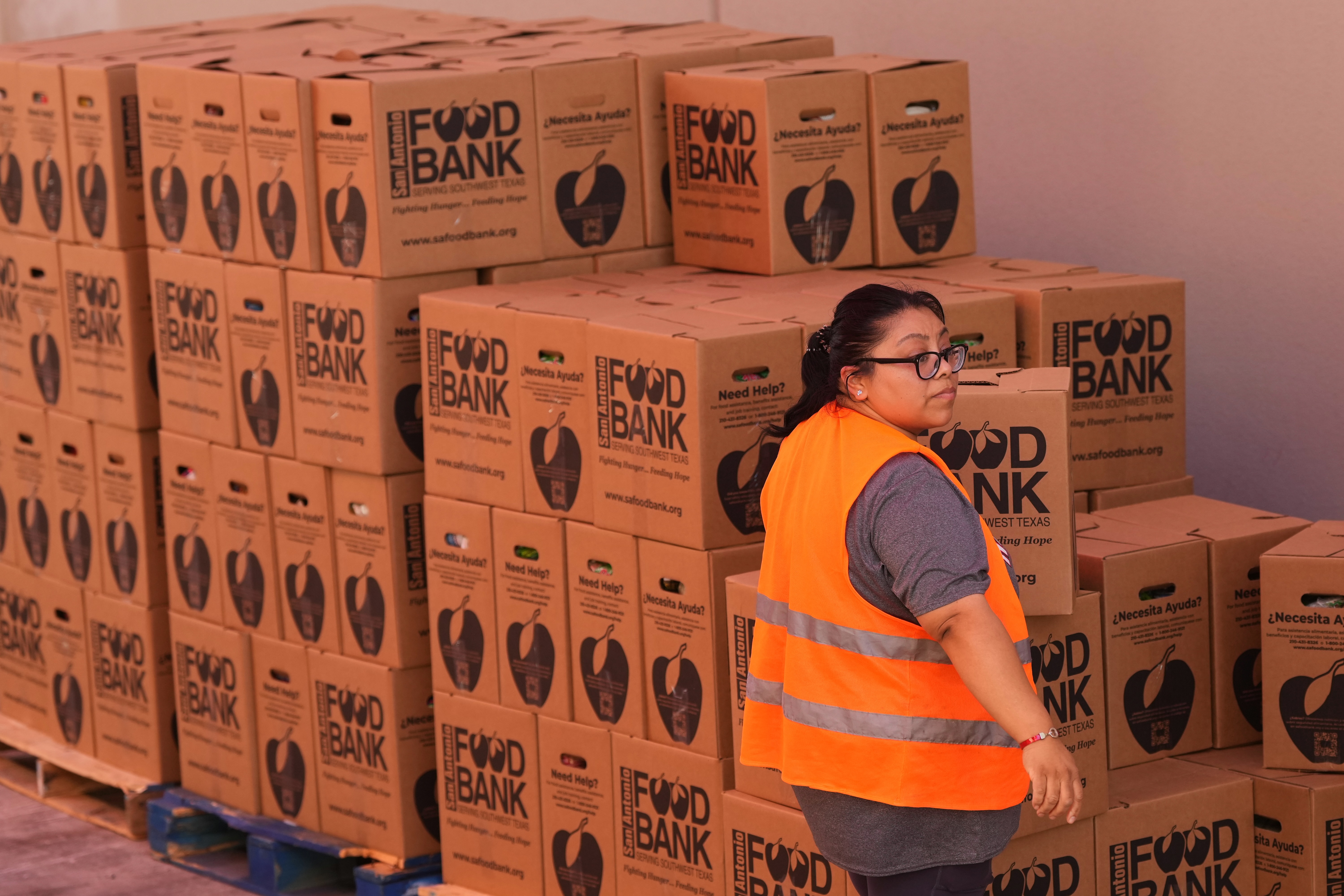 Vance says troops will be paid as pressure builds to end shutdown