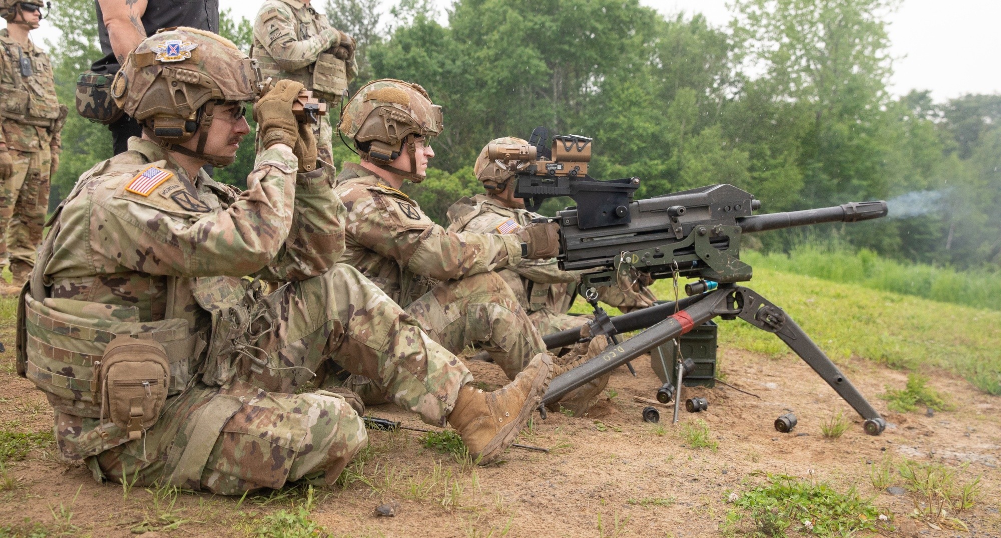 ミリタリー 281 ELITE FORCE U.S. ARMY 10th MOUNTAIN Soldiers with 10th Mountain Division test new machine gun optic