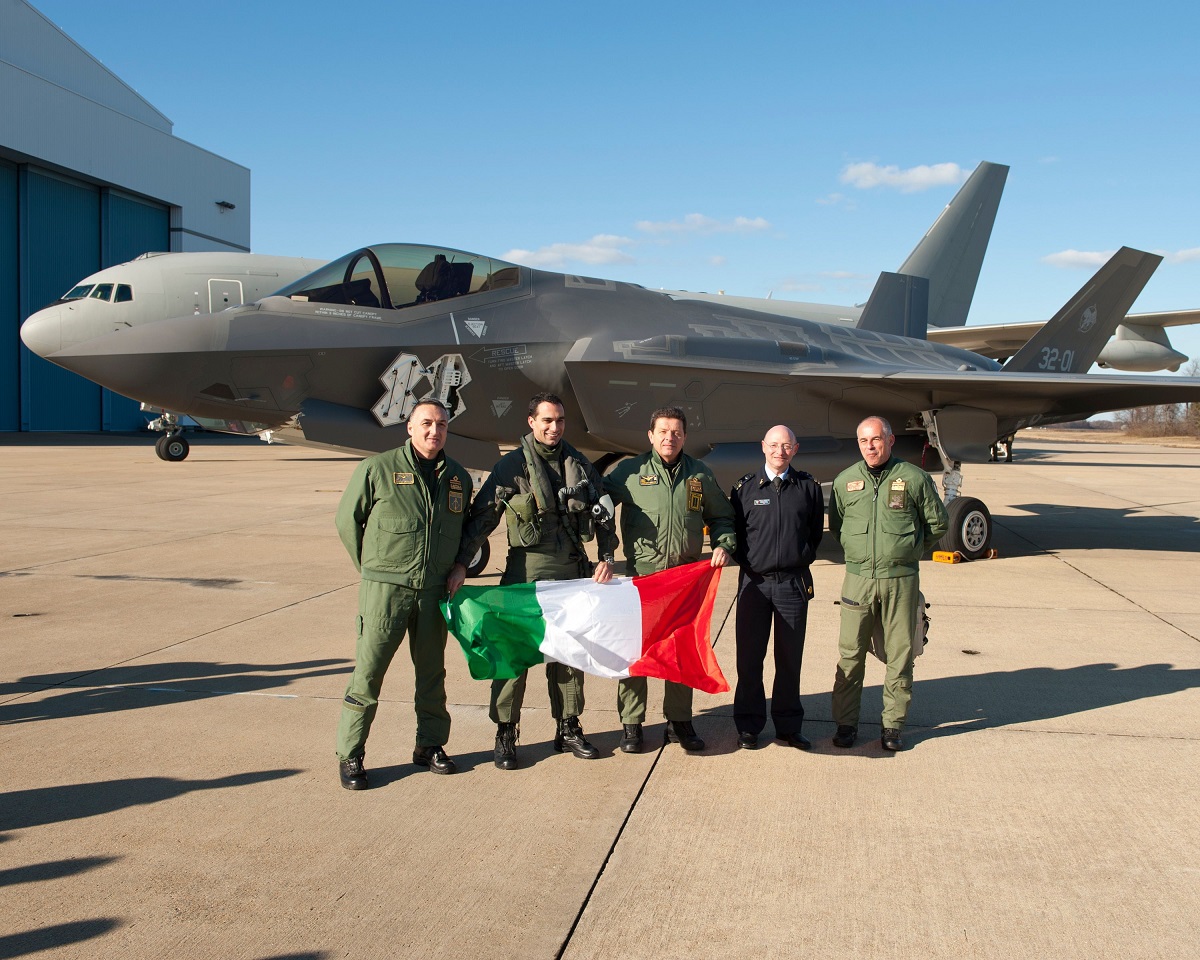 Italy Navy, Air Force debate where to base F-35Bs