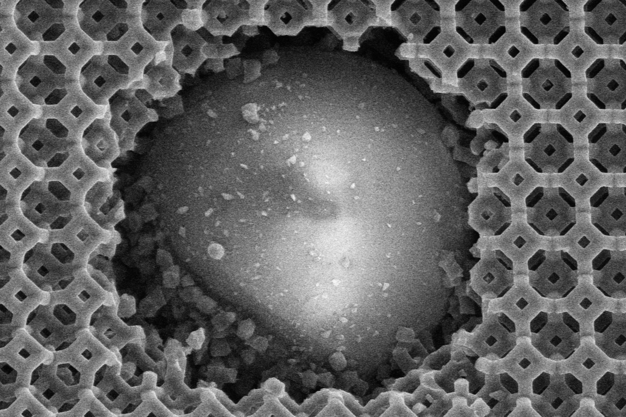 Nanotubes make Kevlar armour smarter, Research