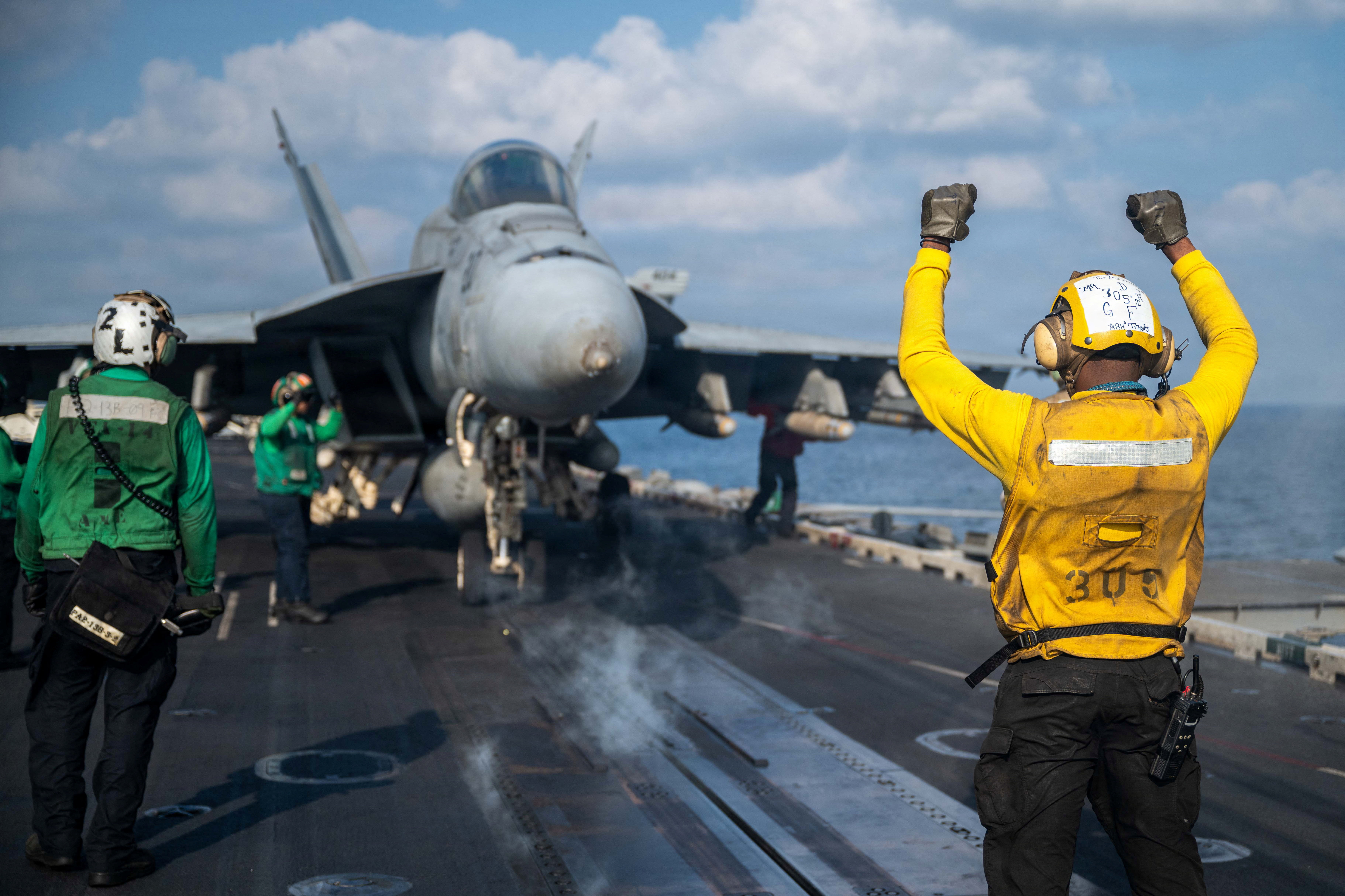 US Navy F/A-18 Super Hornet strikes, disables oil tanker in 