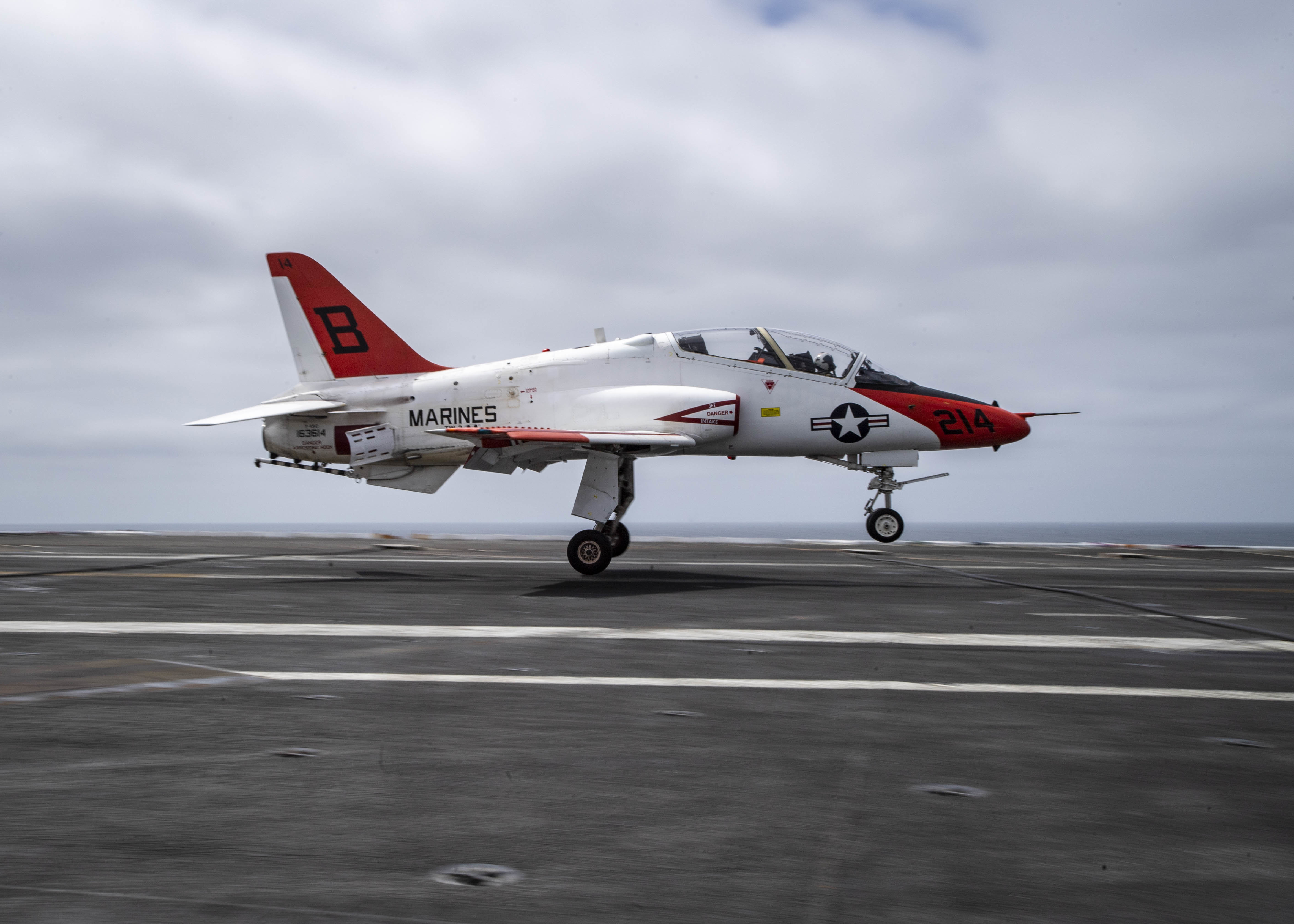 Navy ends safety standdown for part of the T-45C Goshawk jet fleet