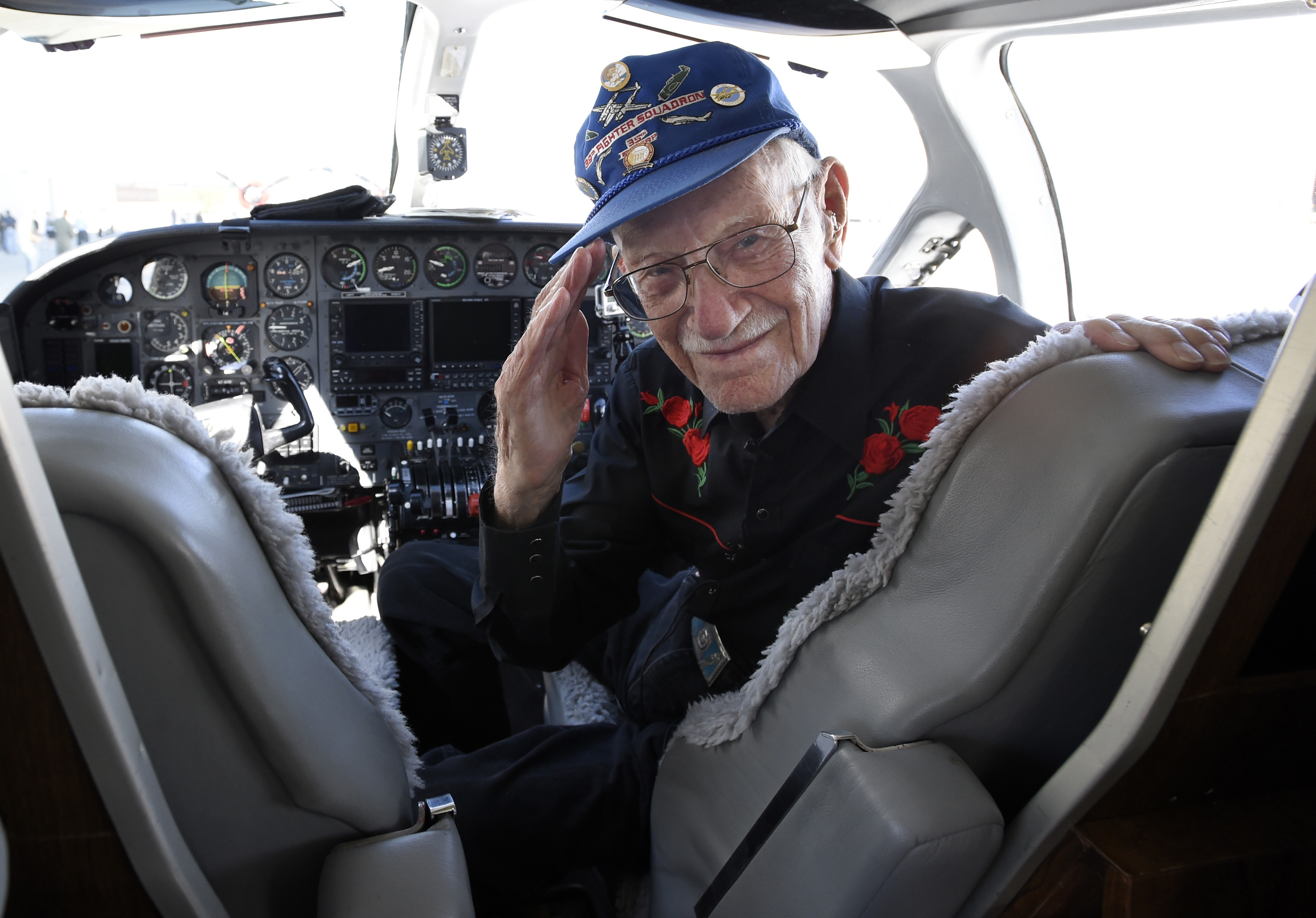 WWII pilot, 101, gets a chance to say goodbye to his 'godsend' P-38