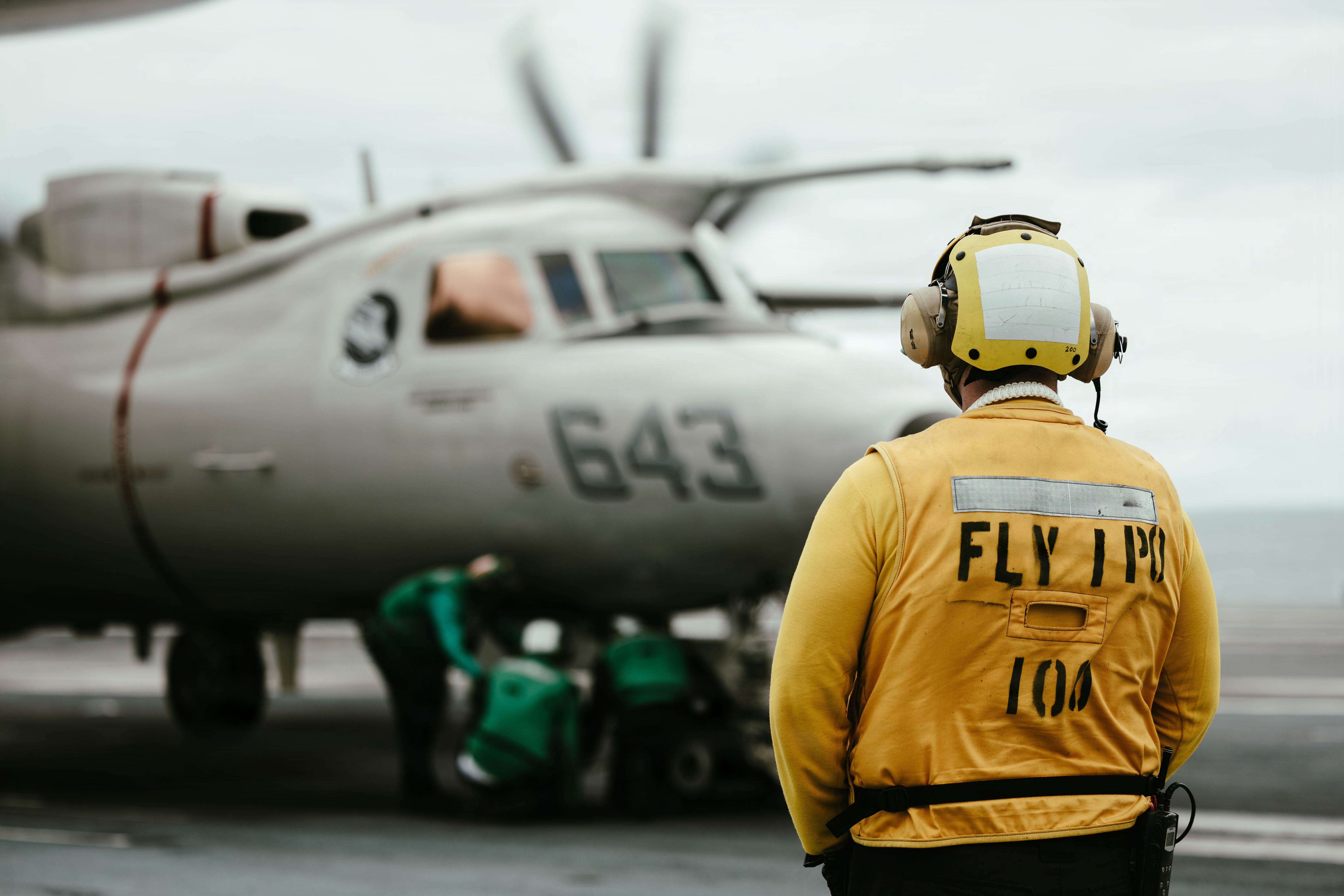 2 aviators eject, 4 injured during landing mishap aboard USS Dwight D. Eisenhower