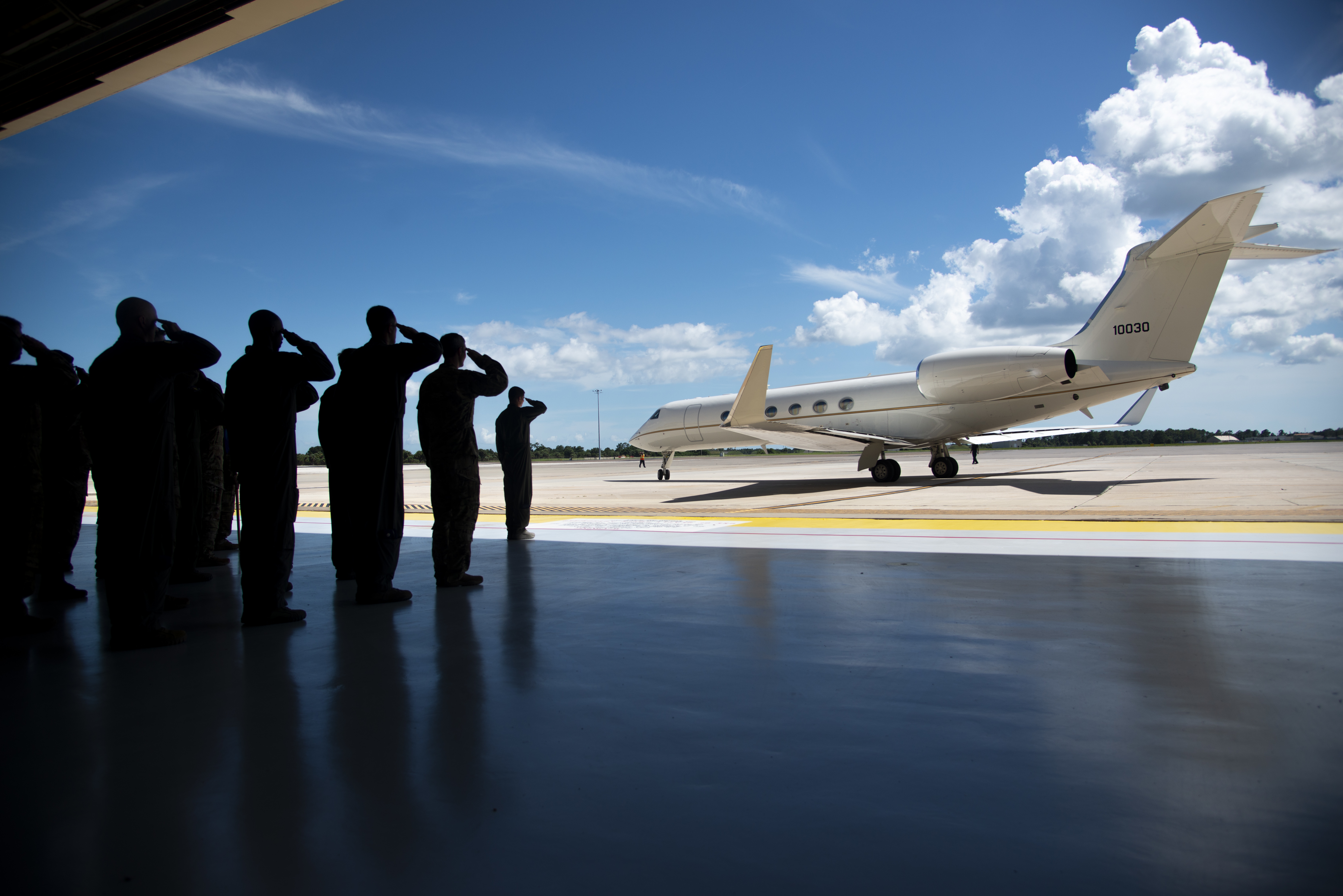 Bid for a higher military pay raise fizzles amid partisan fighting in  Congress