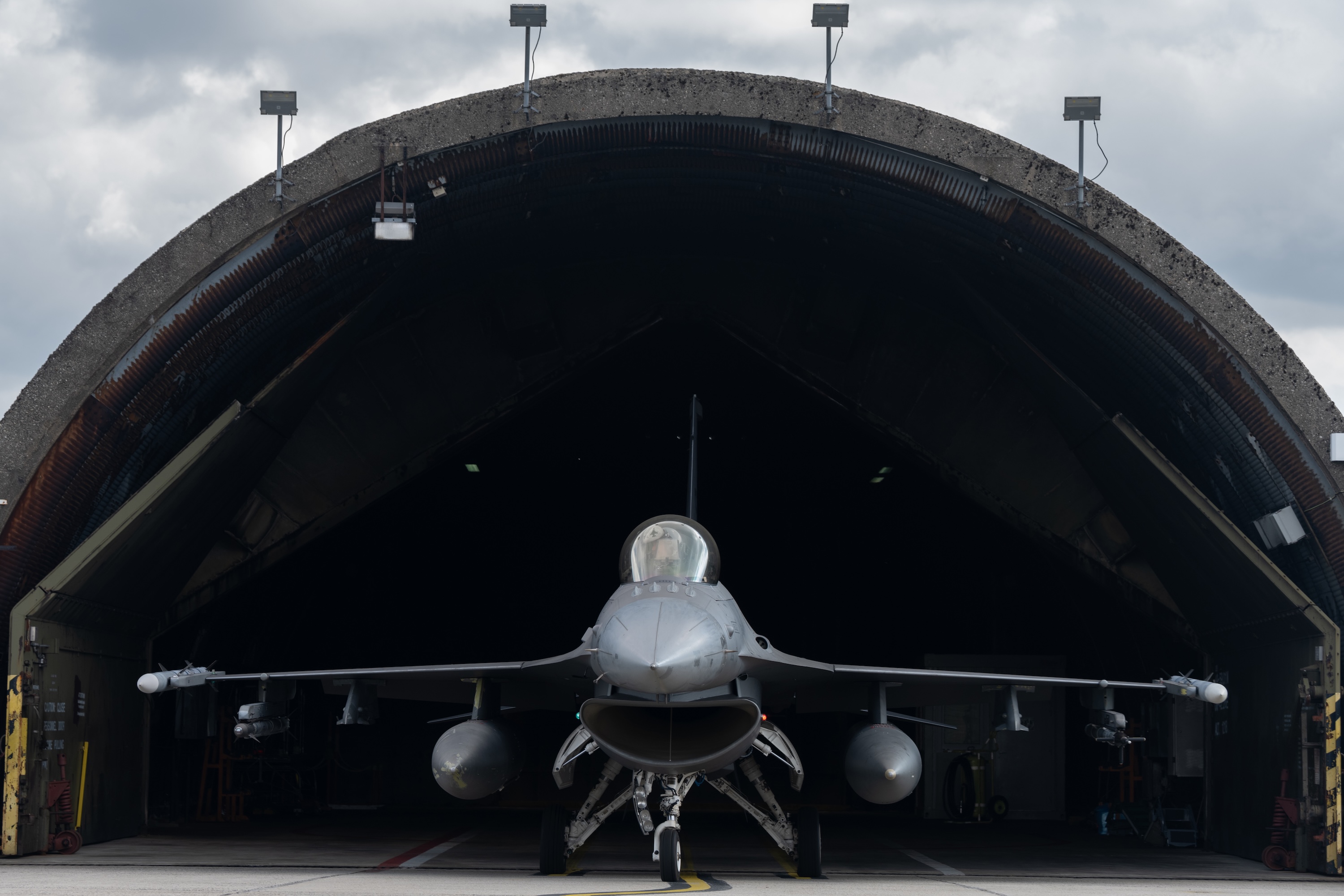 Calls for tougher US bunkers, hangars go back years, analysts say