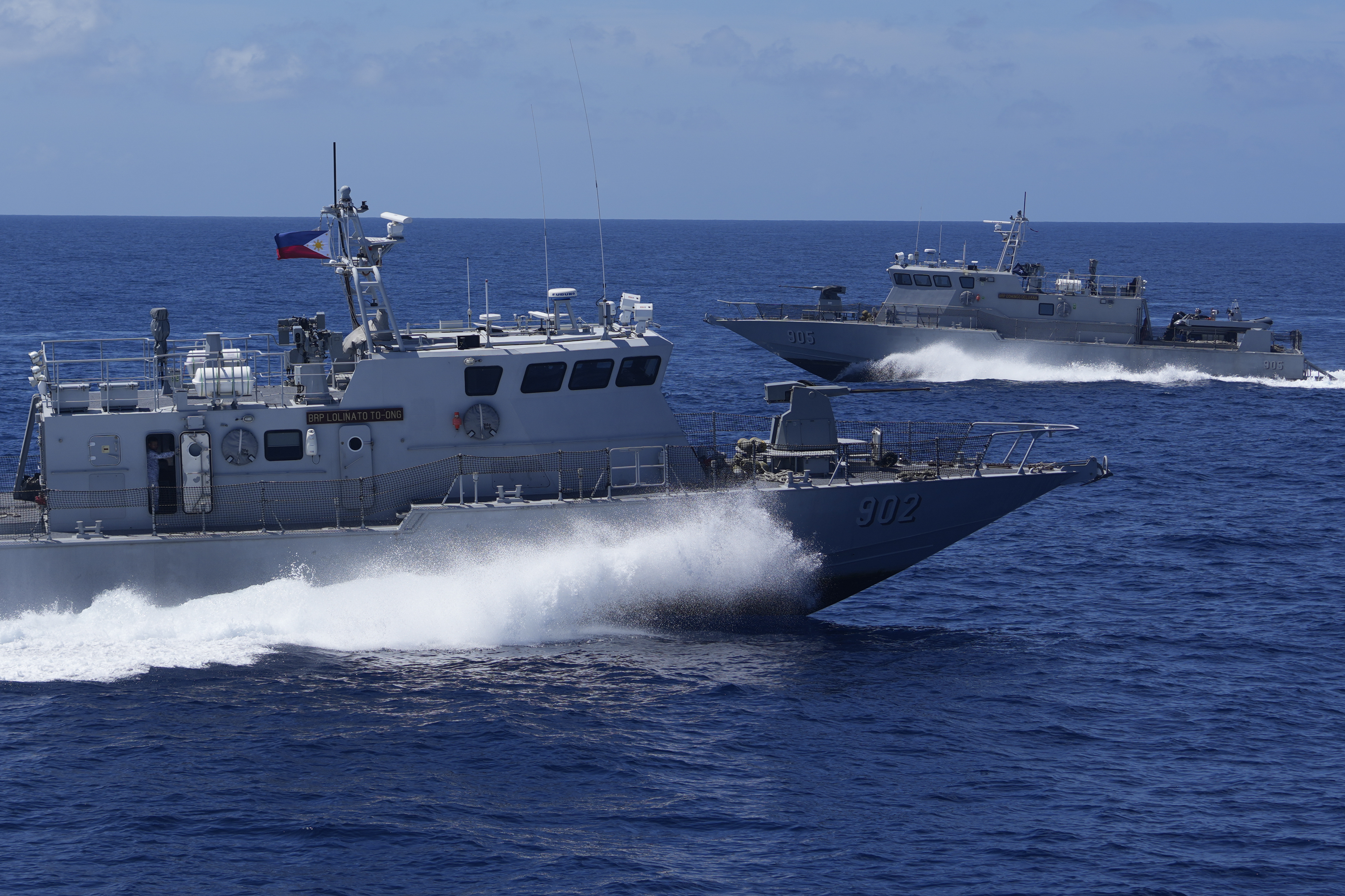 US to build fast boat base near South China Sea