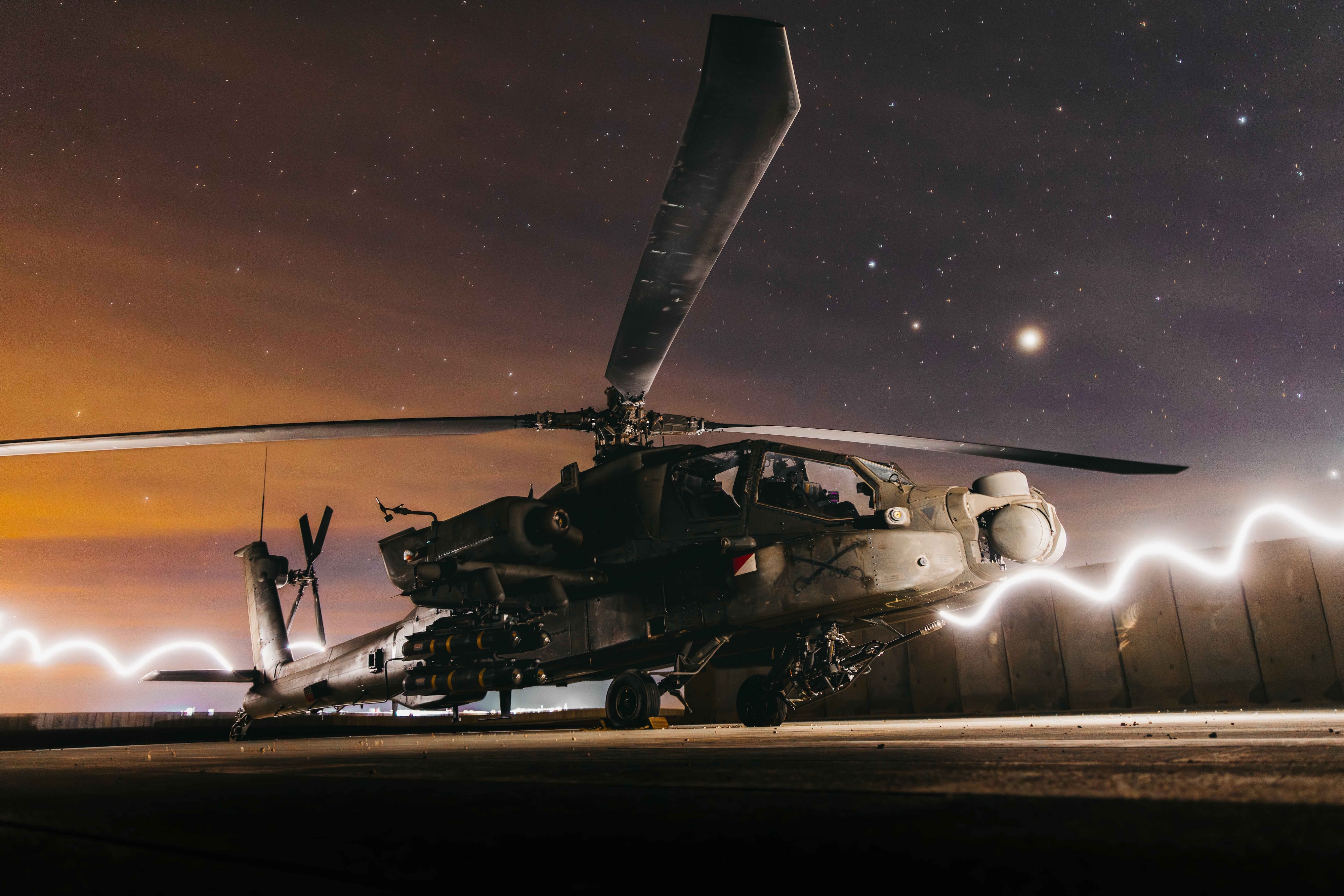 US soldiers rescued after Apache helicopter goes down near t