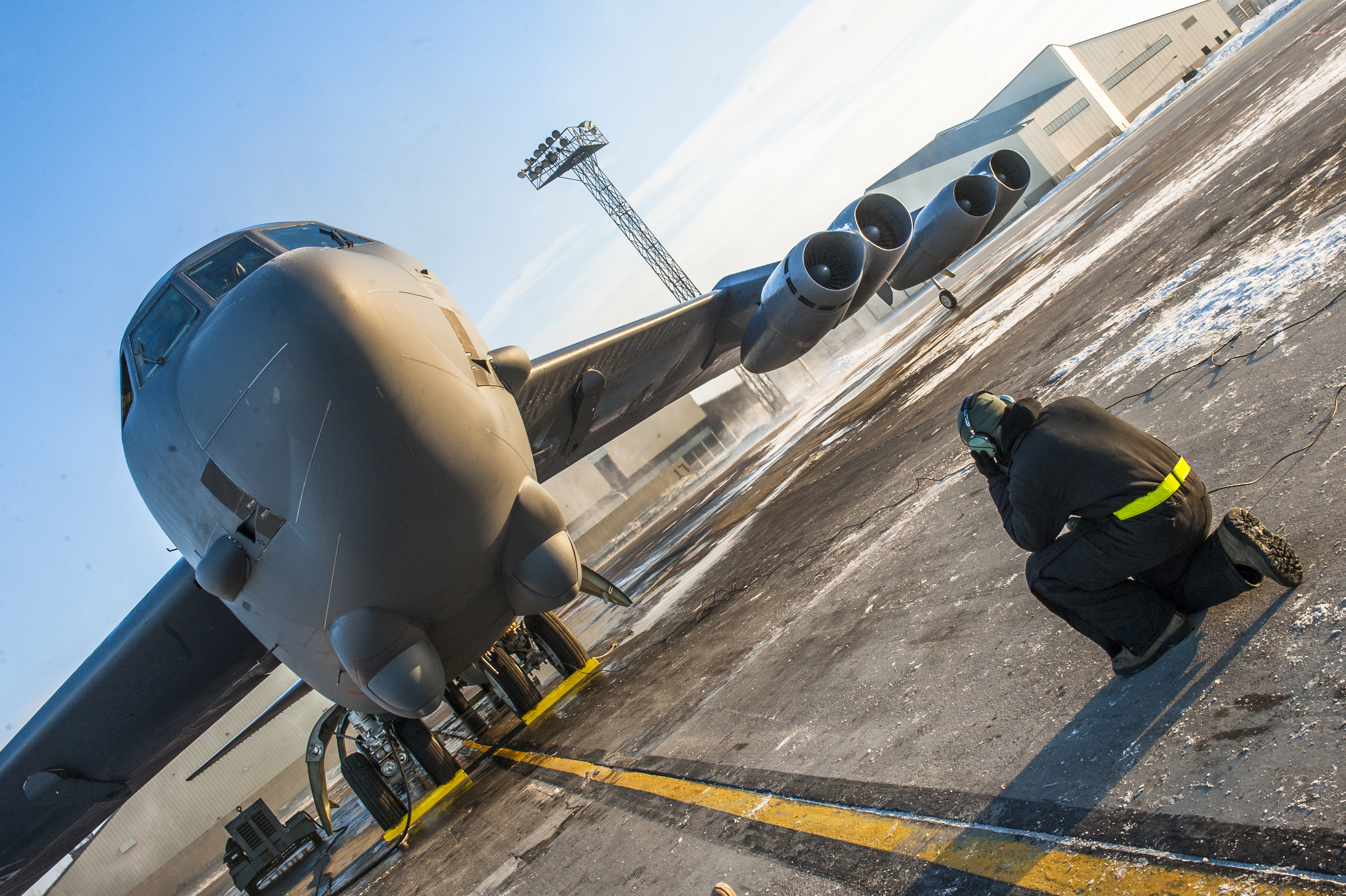 US Air Force nears battle over next B-52 engine
