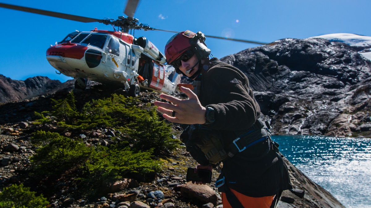 Navy team rescues climbers caught on 8,800-foot 'Forbidden Peak'