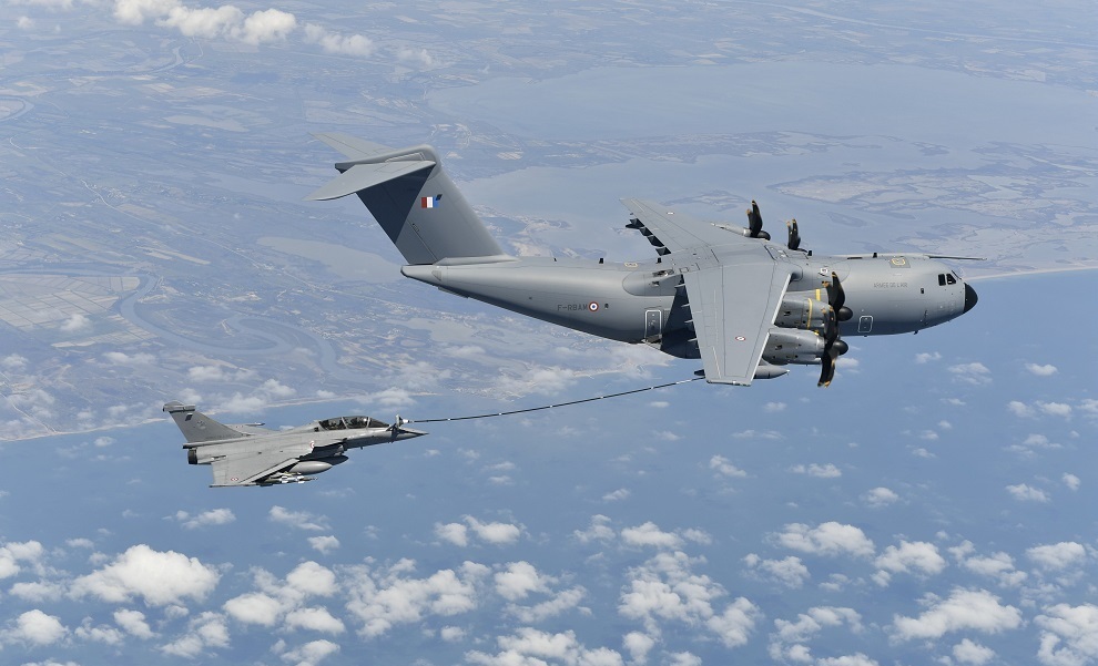 Air force 1 mid air clearance refuel