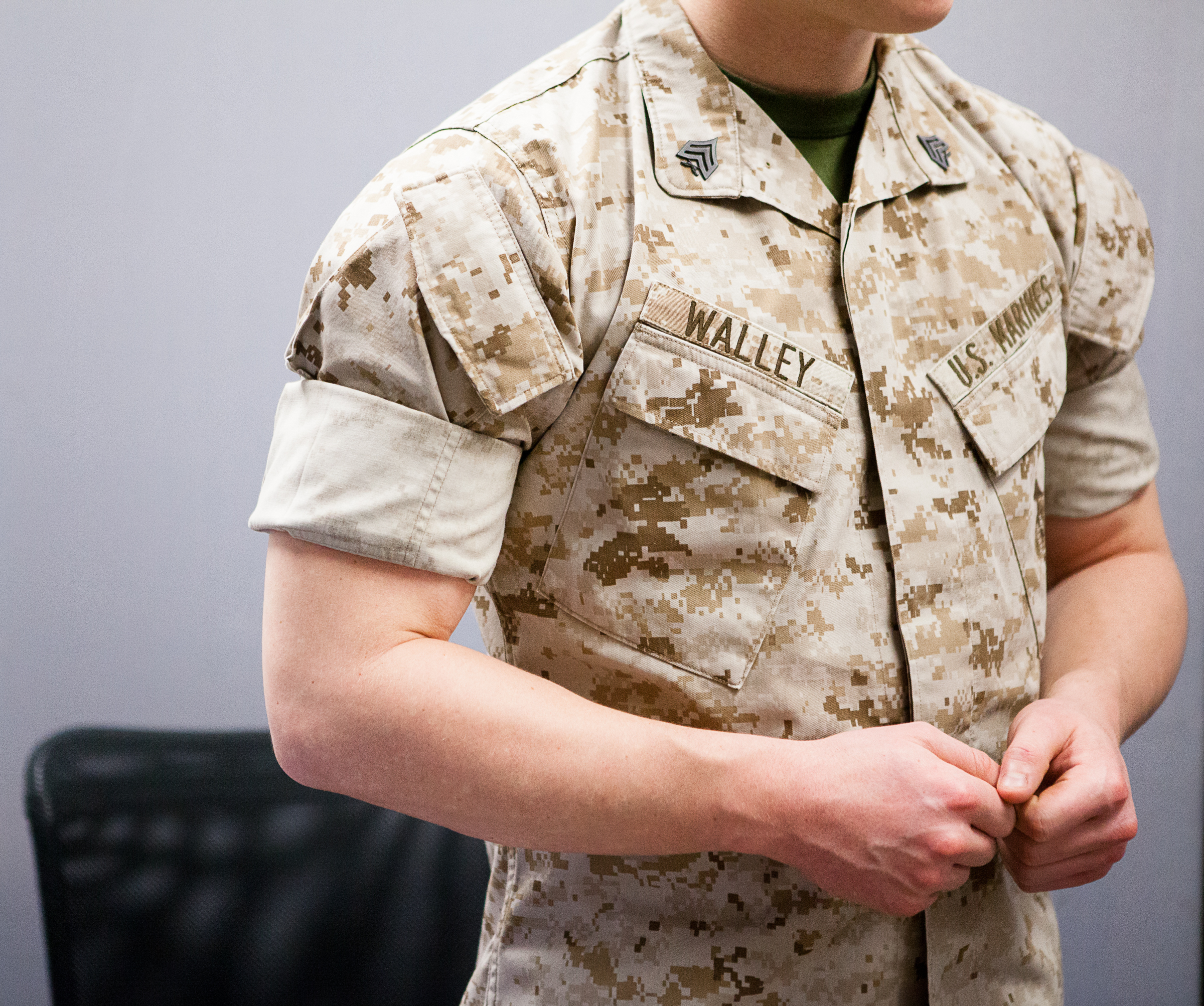 Roll your sleeves too tight, Marines? This guy has the solution.